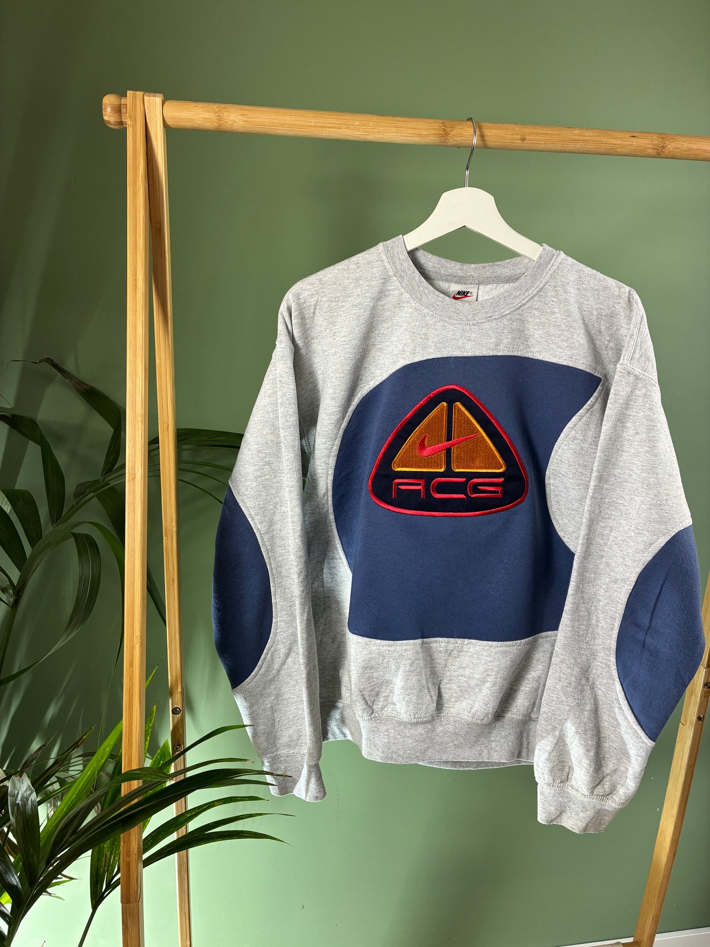 Nike ACG 90s rework sweater maat M
