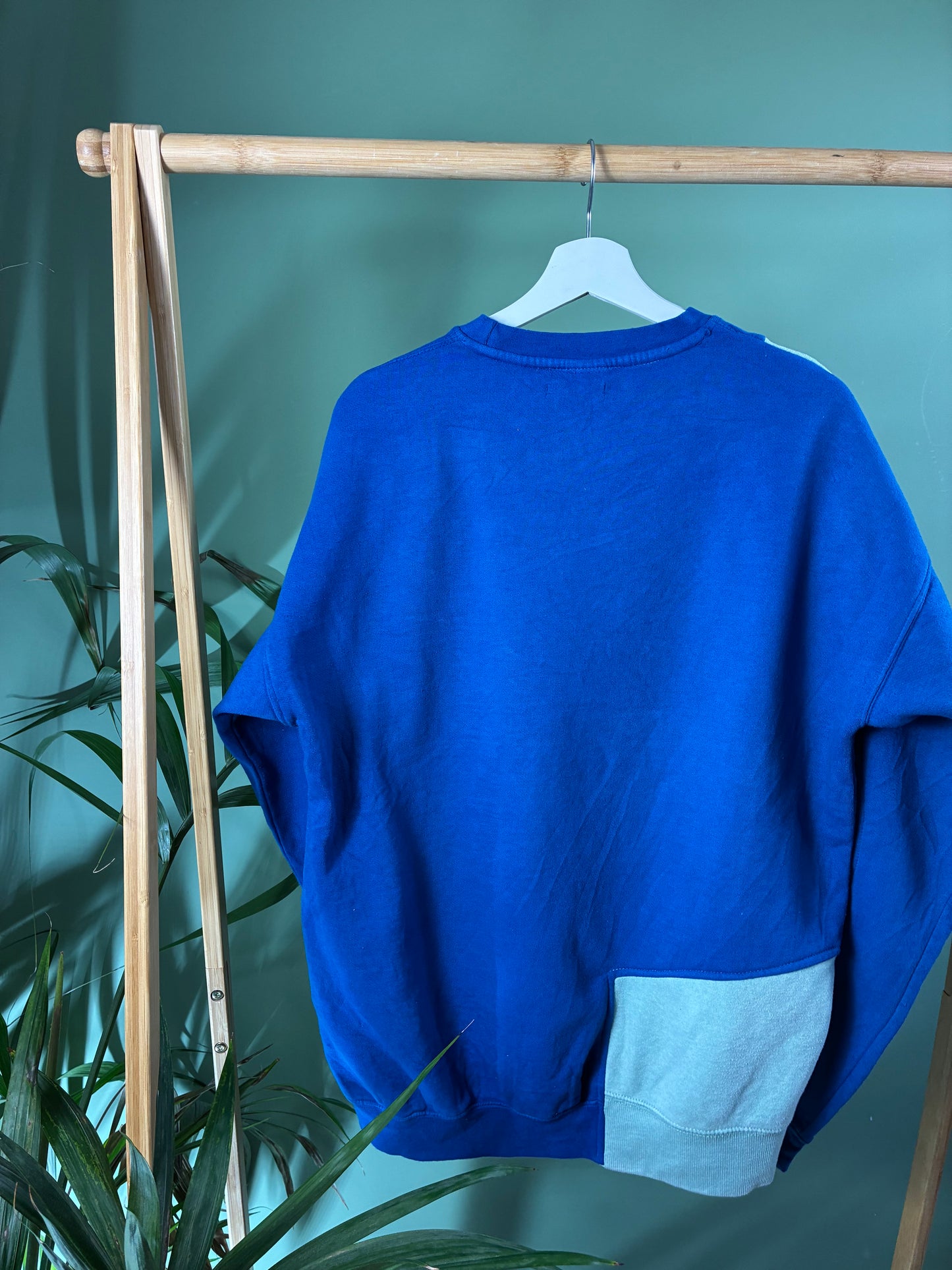 Nike 90s rework spell out sweater maat L