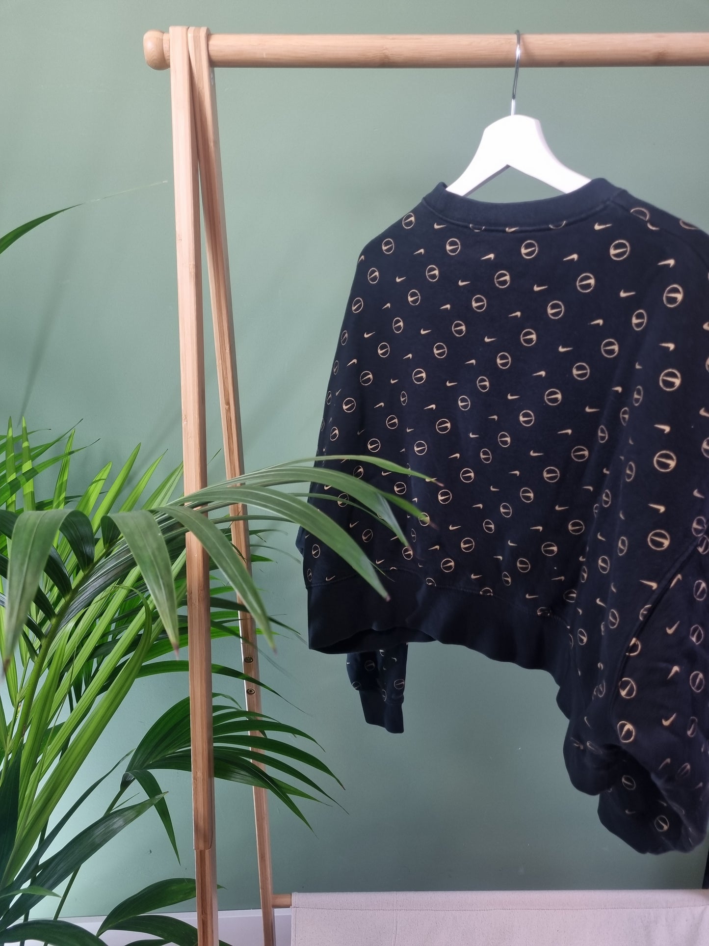 Nike crop top loose fit sweater maat M