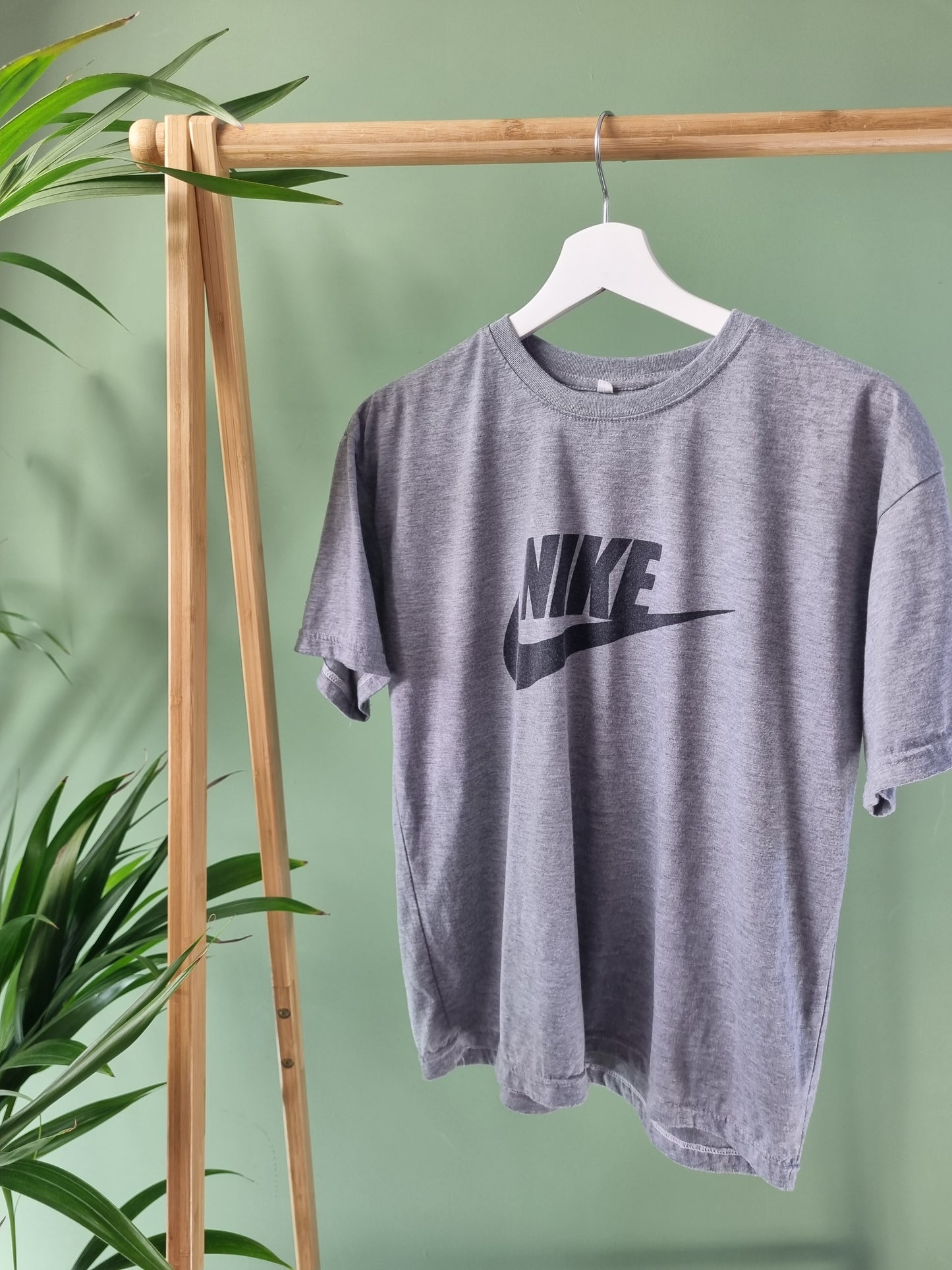Nike short sleeve tee maat S