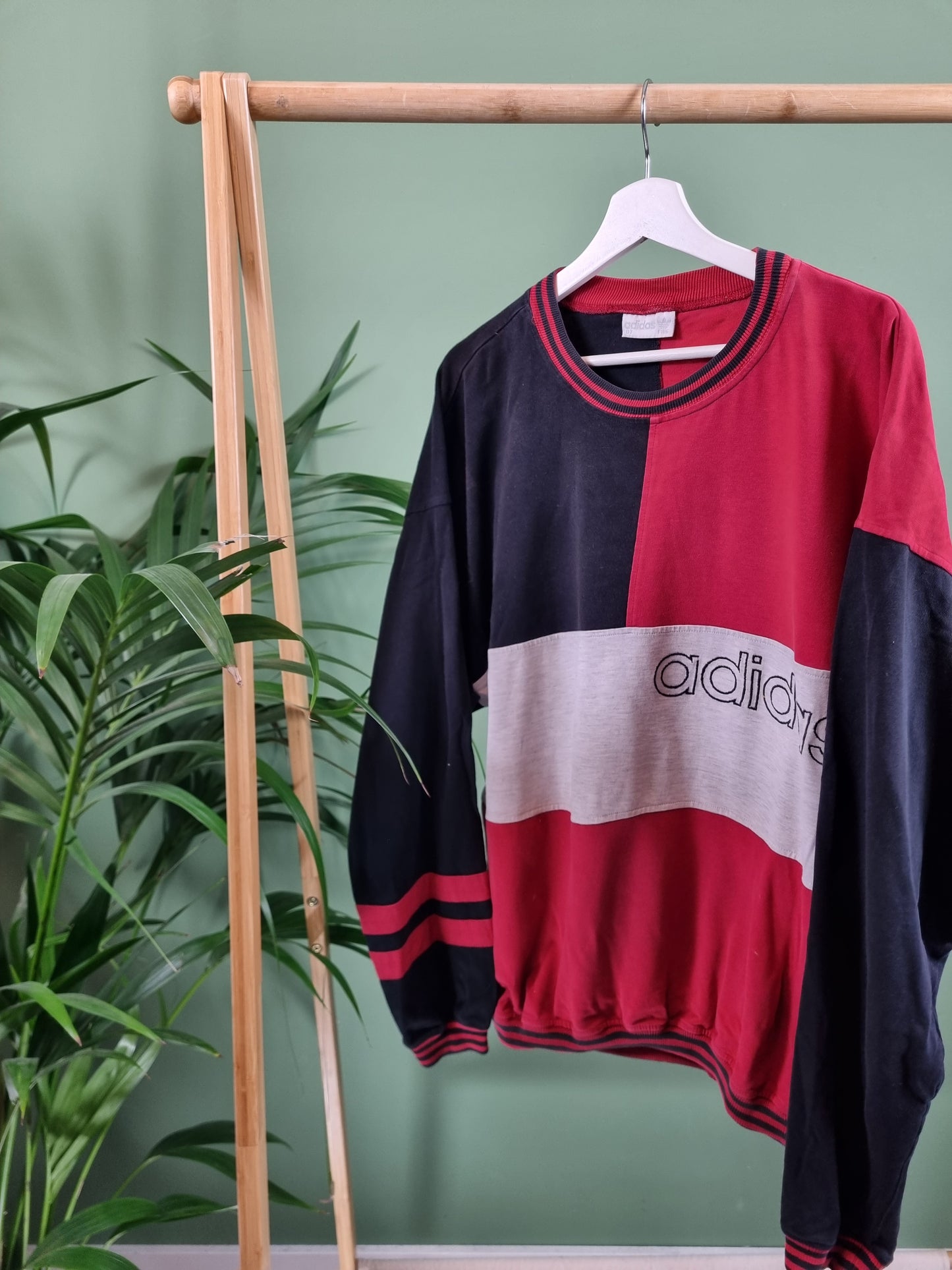 Adidas 80s sweater maat L