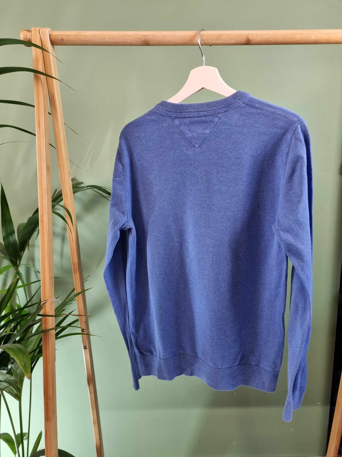 Tommy Hilfiger v neck trui maat M