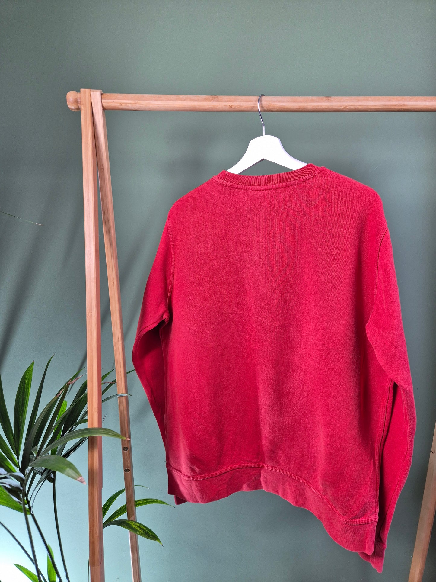 Nike chest swoosh sweater maat L