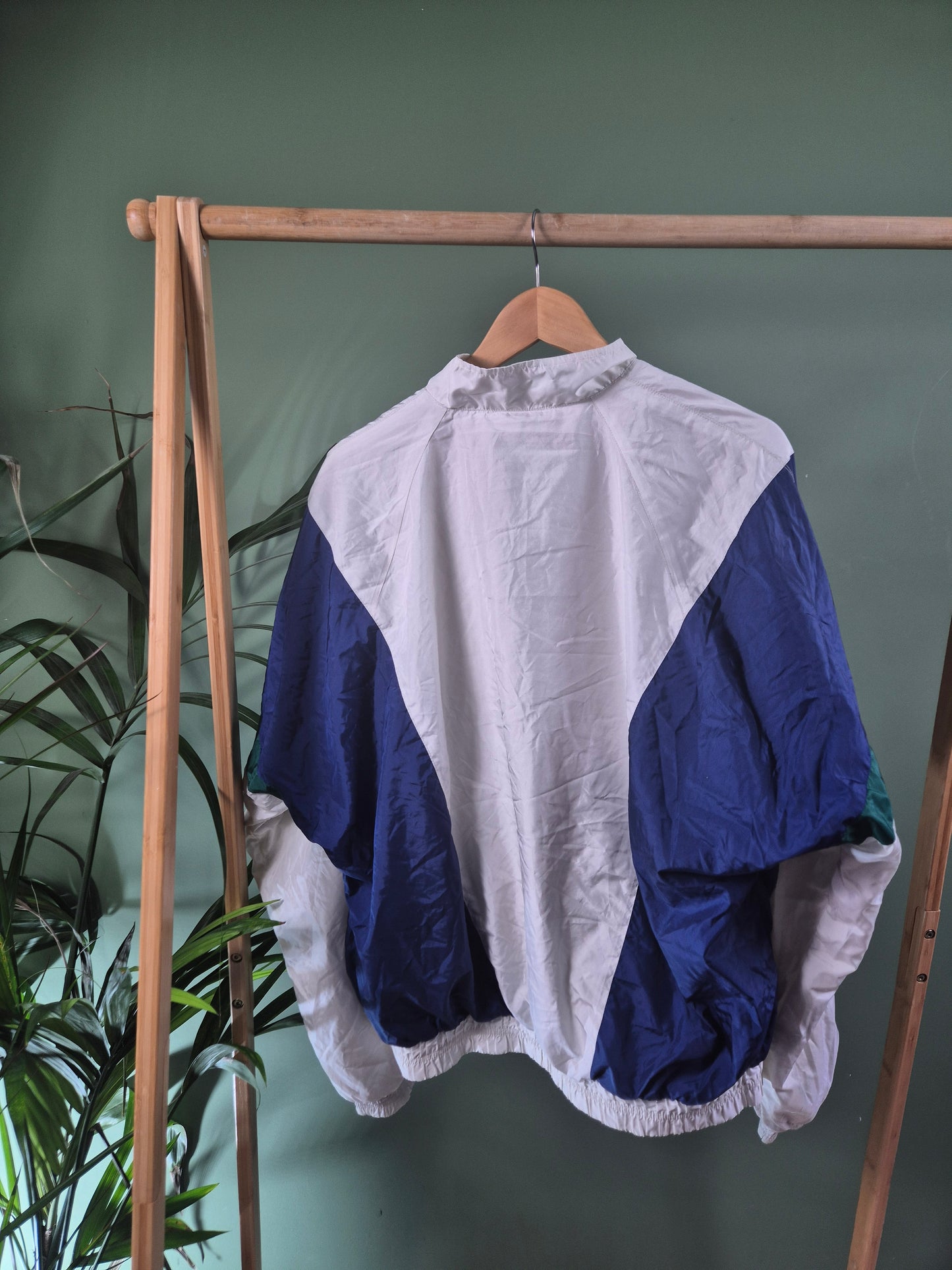 Lacoste chest logo tussenjas maat M