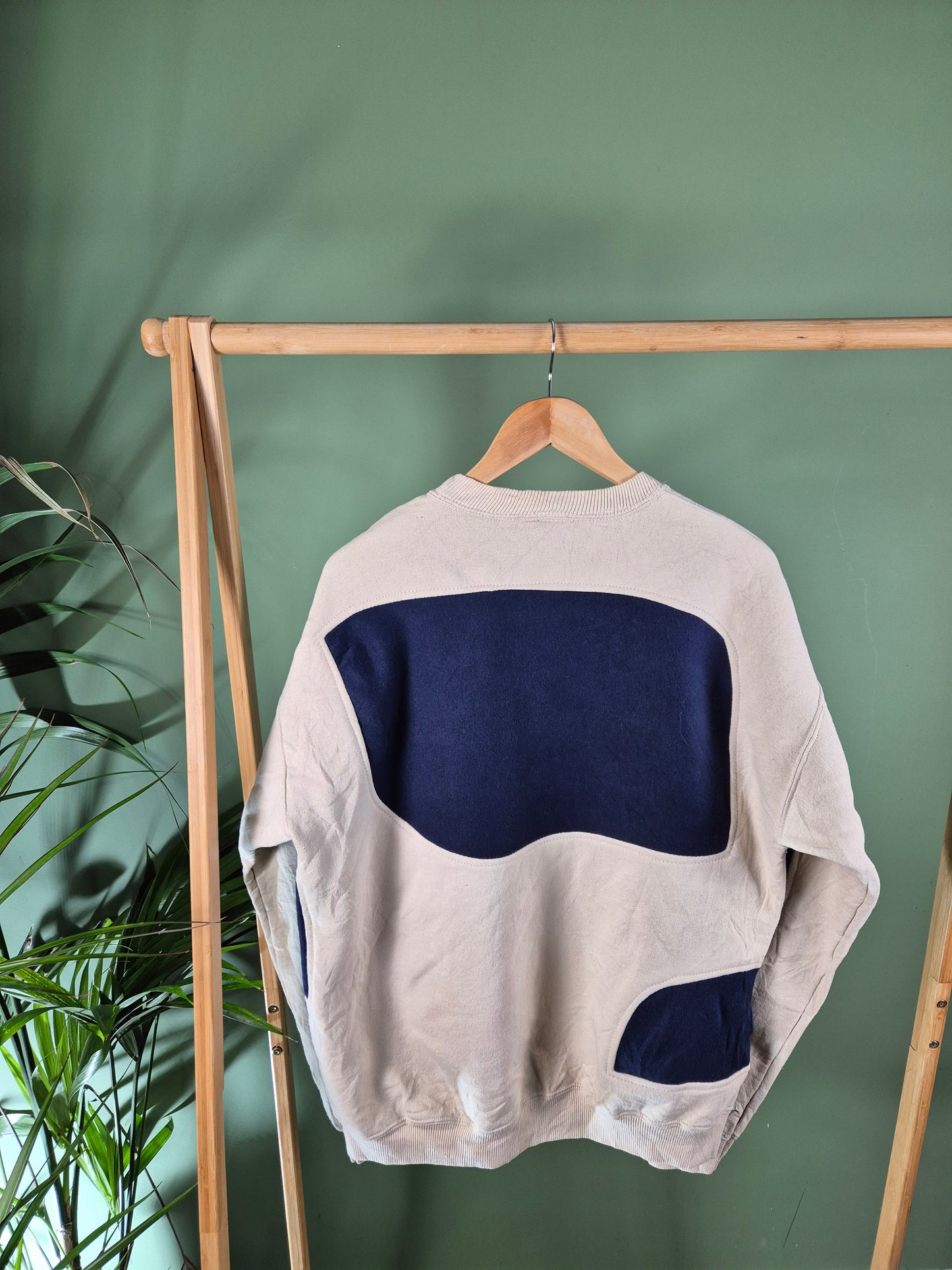 Carhartt rework sweater maat L