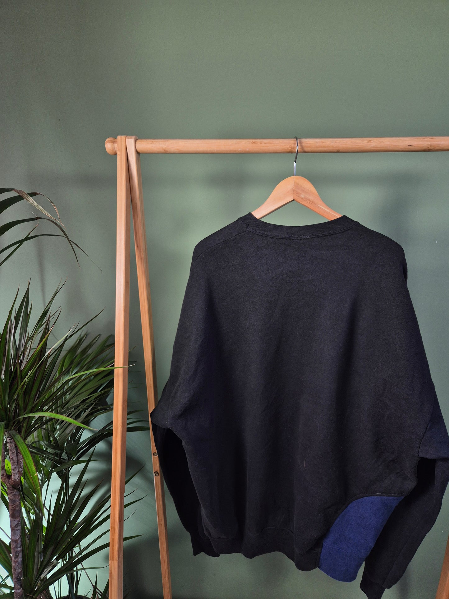 Nike 90s spell out rework sweater maat XL