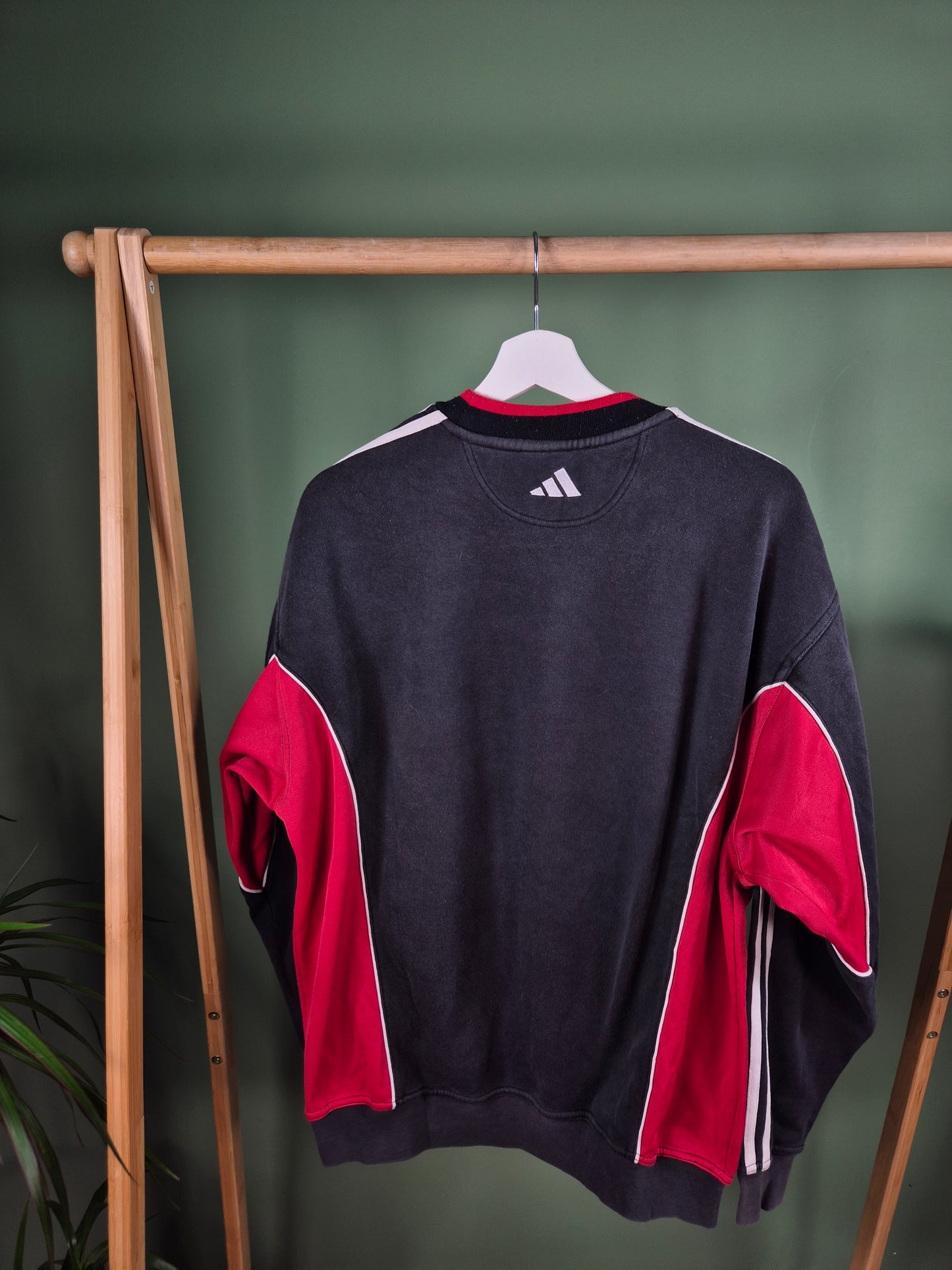 Adidas Center Logo 90s Sweater Heren | Zwart | Maat M