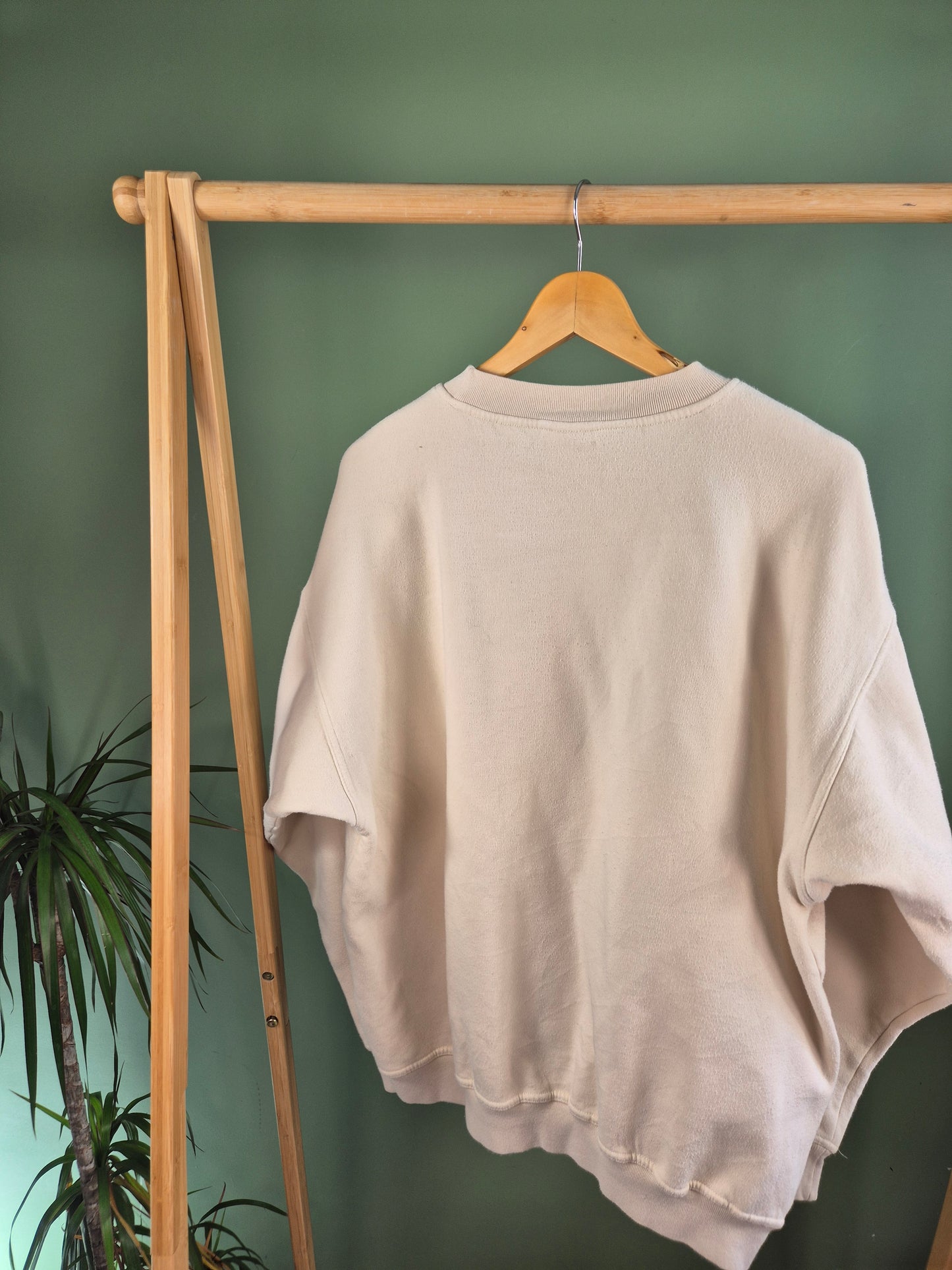 Adidas 90s Chest Logo Sweater Heren | Creme | Maat L