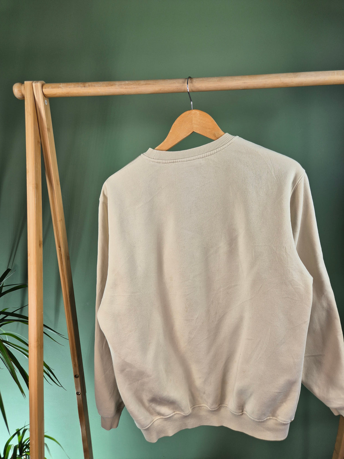 Adidas 90s Front Logo Sweater Dames | Beige | Maat M