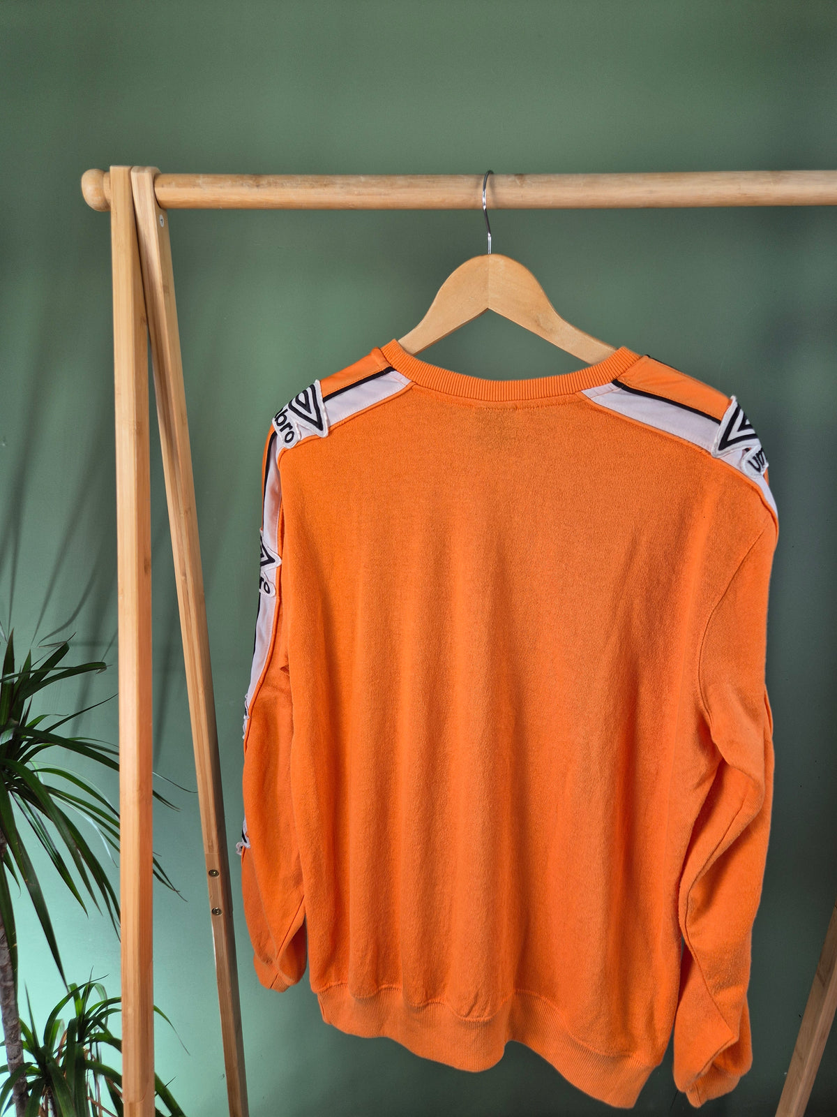 Umbro Tape Sleeve Sweater Heren | Oranje | Maat L