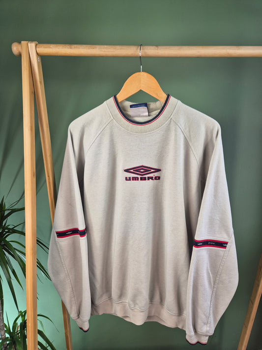 Umbro 90s Front Logo Sweater Heren | Beige | Maat L