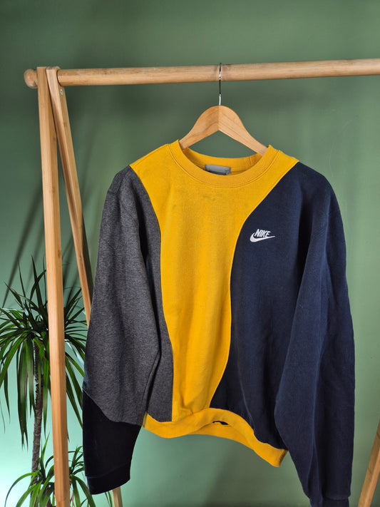 Nike Rework Sweater Heren | Geel | Maat M