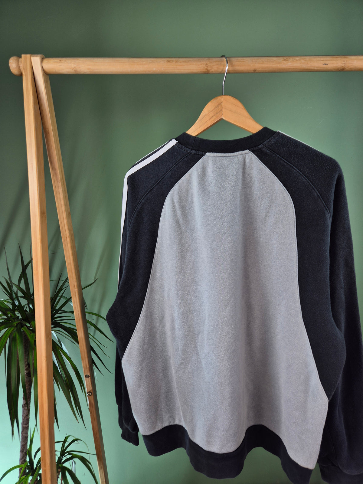 Adidas Center Logo Sweater Heren | Blauw | Maat XL