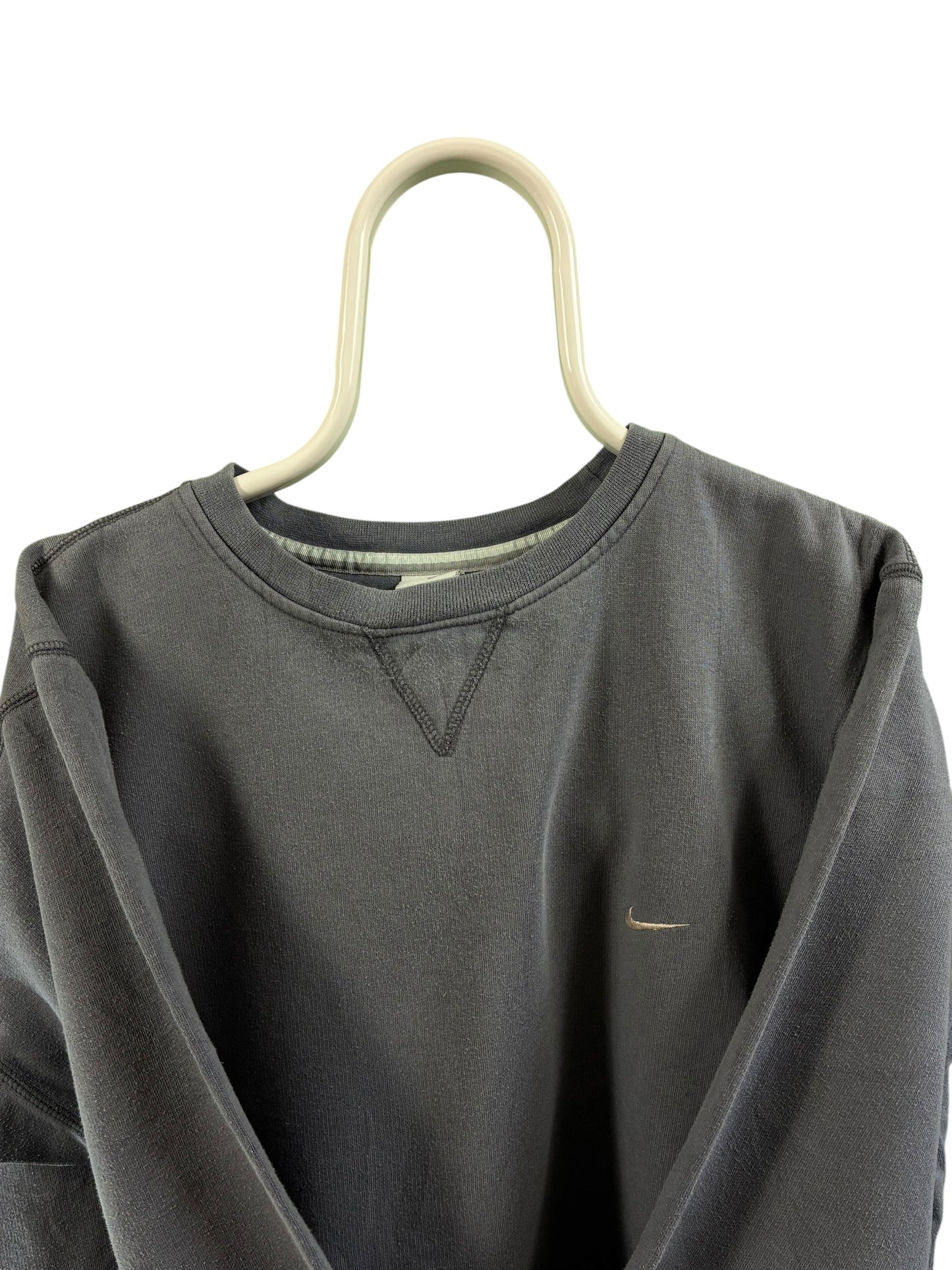 Nike chest swoosh sweater maat L