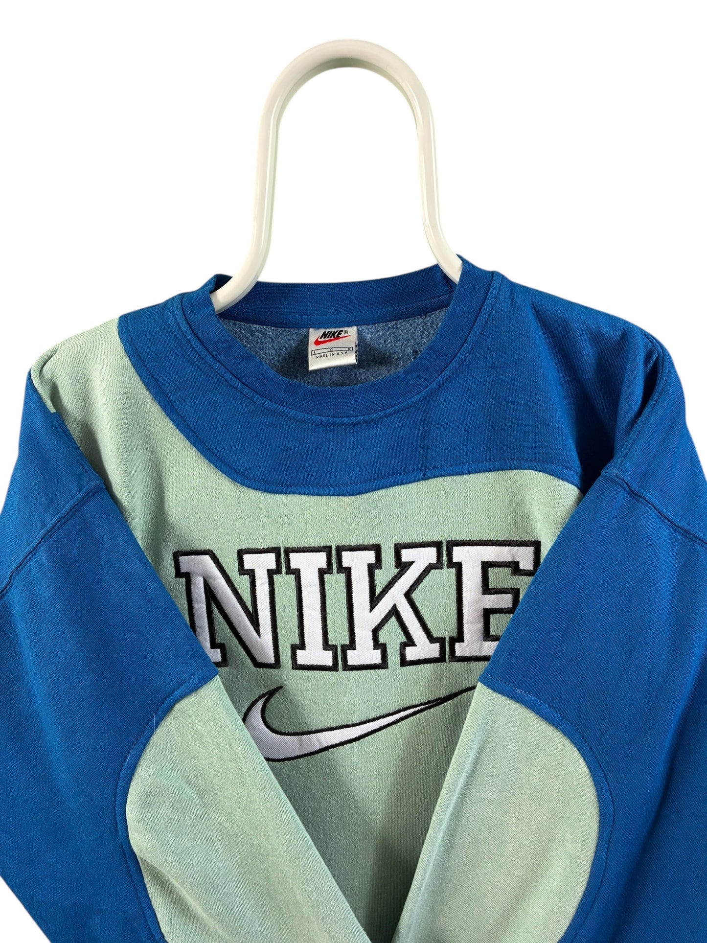 Nike 90s rework spell out sweater maat L
