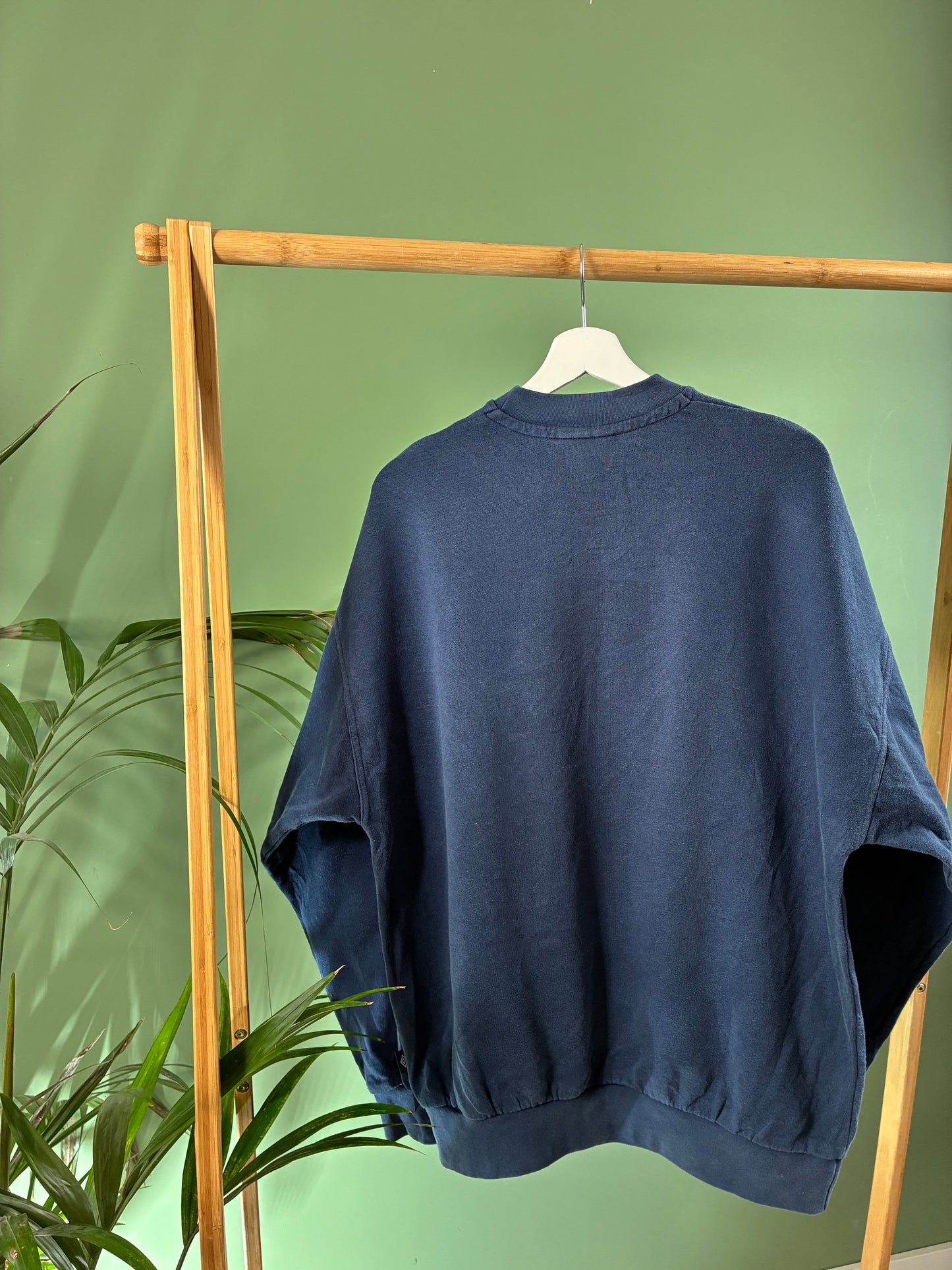 Umbro front logo sweater maat XL