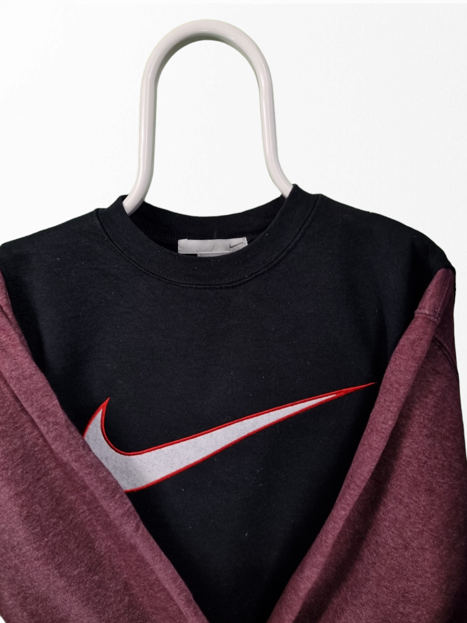 Nike online swoosh sweater