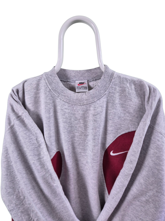 Nike 90s chest swoosh rework sweater maat L