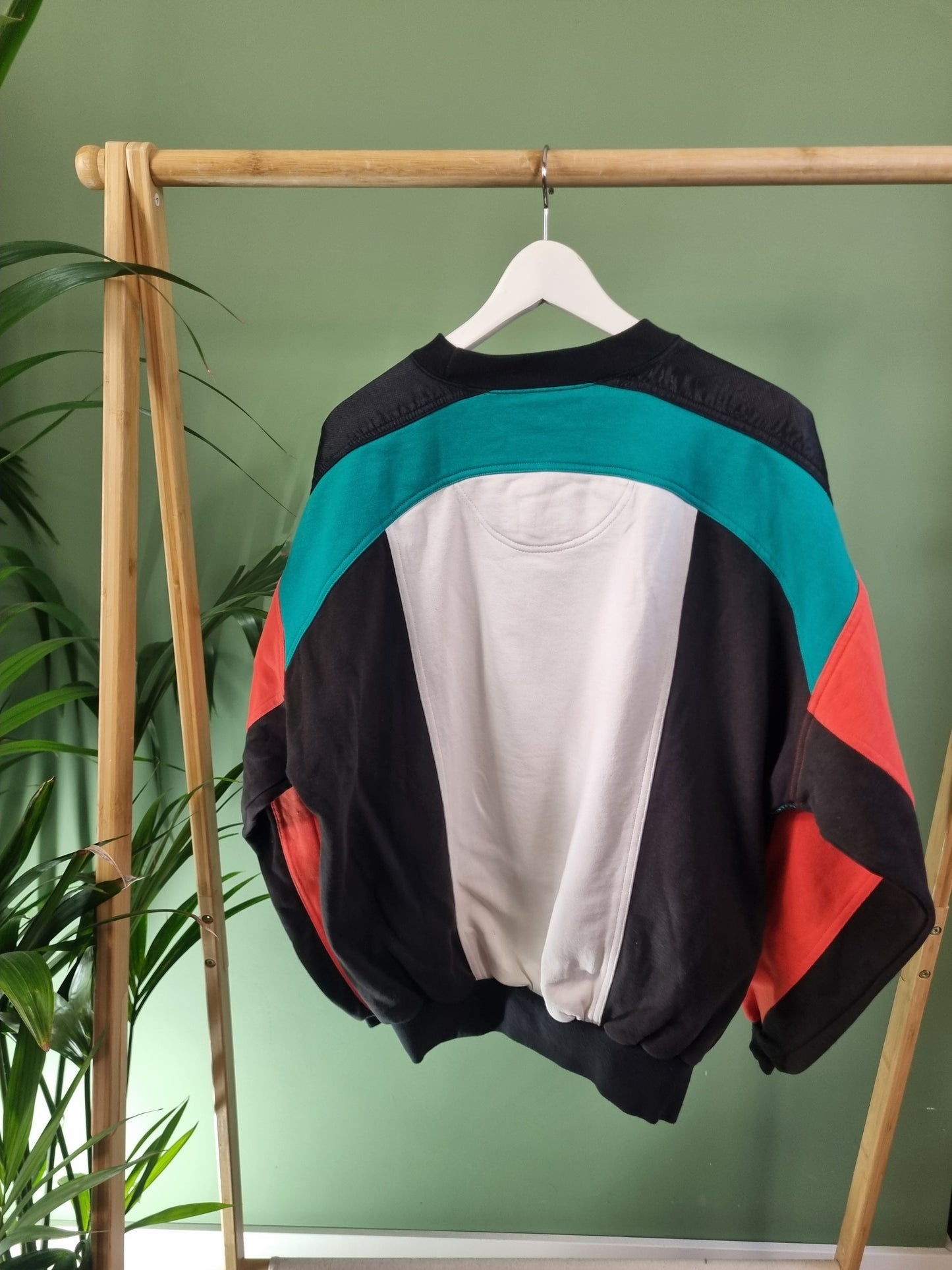 Adidas RARE 80s training sweater maat M