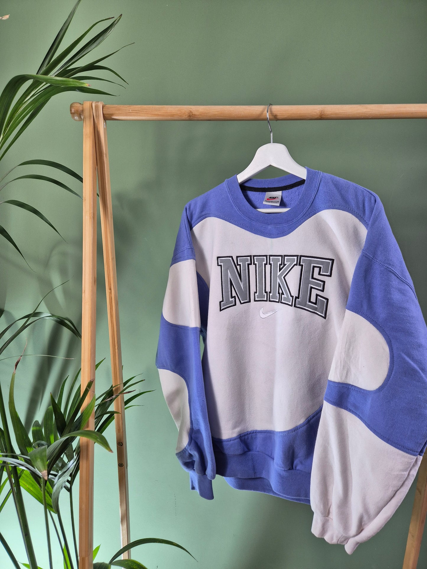 Nike 90s rework sweater maat L