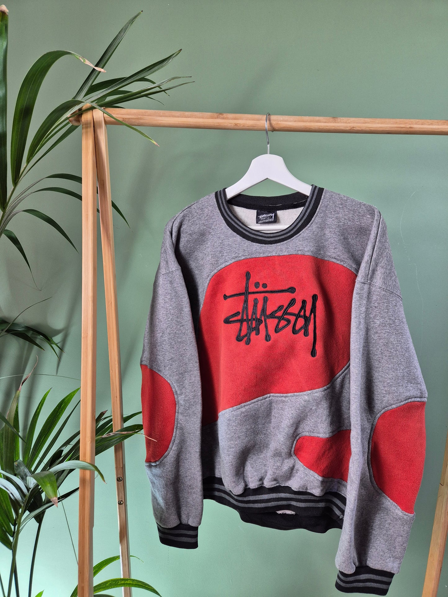 Stussy rework sweater maat M