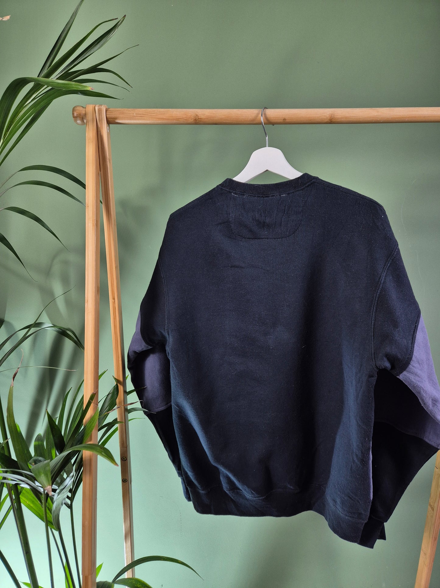Nike 90s spell out rework sweater maat M