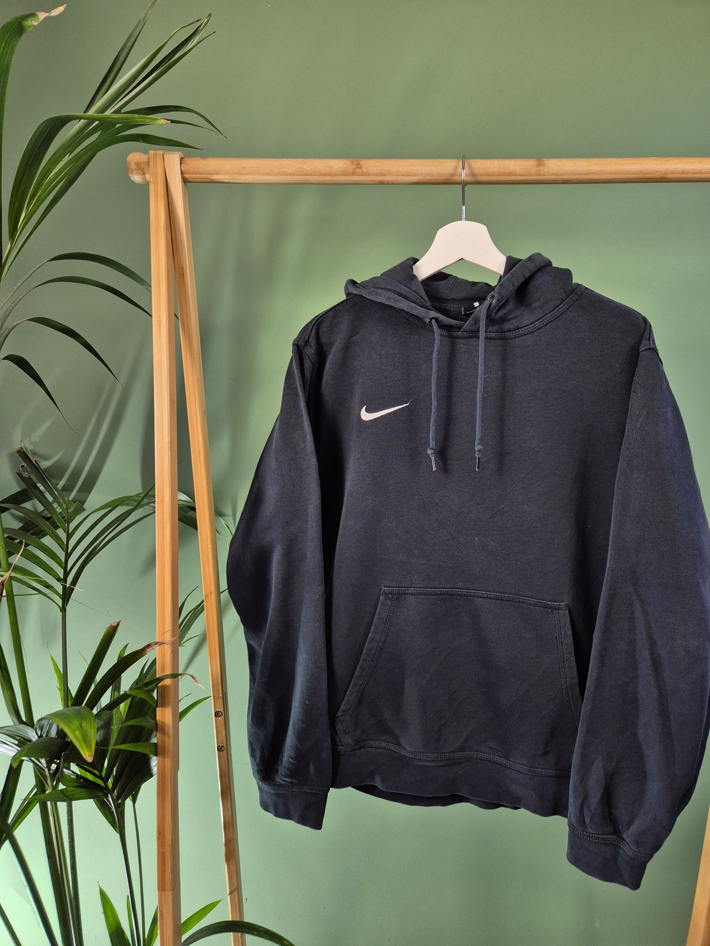 Nike chest swoosh hoodie maat L