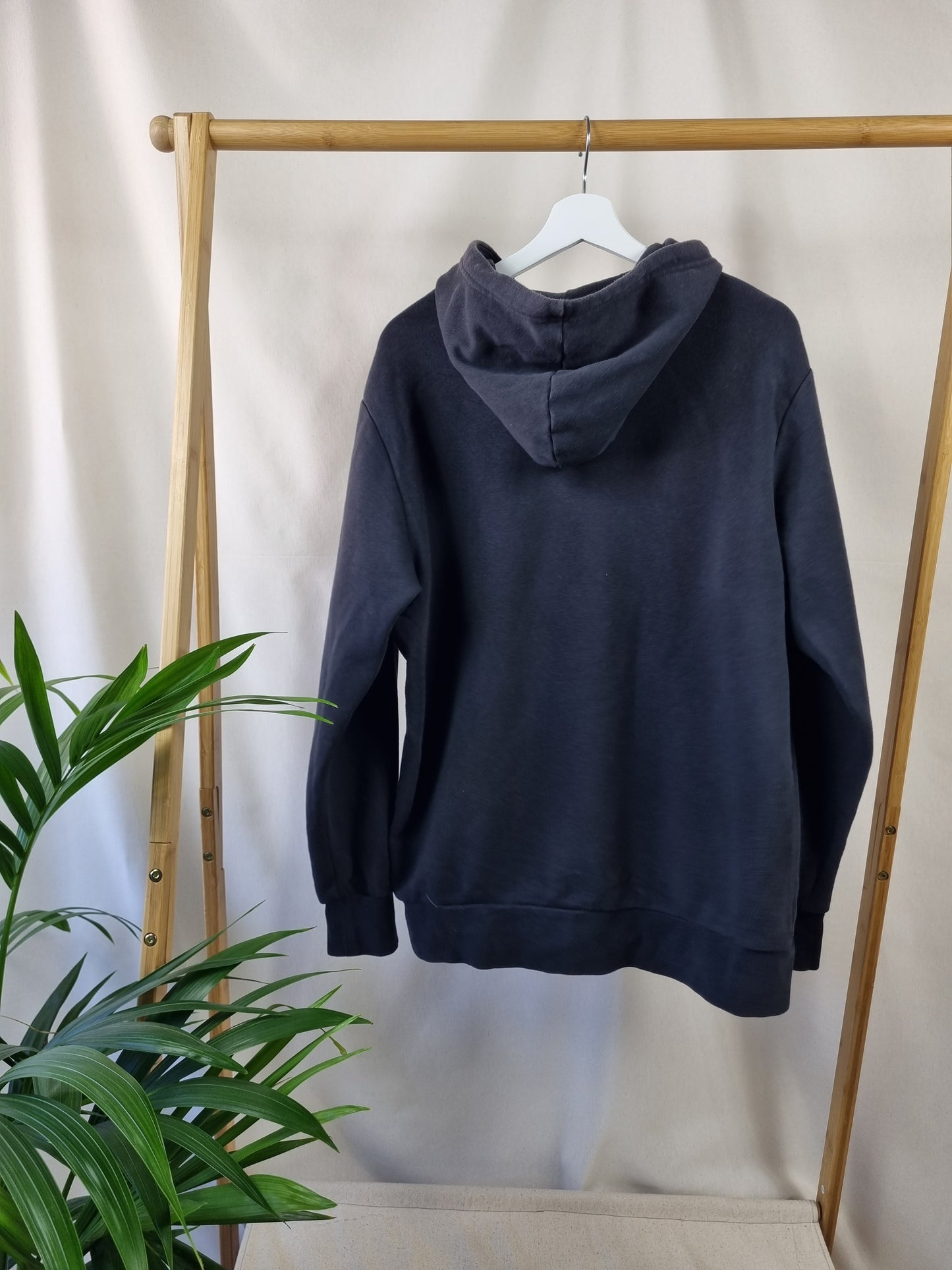 Adidas big logo hoodie maat L