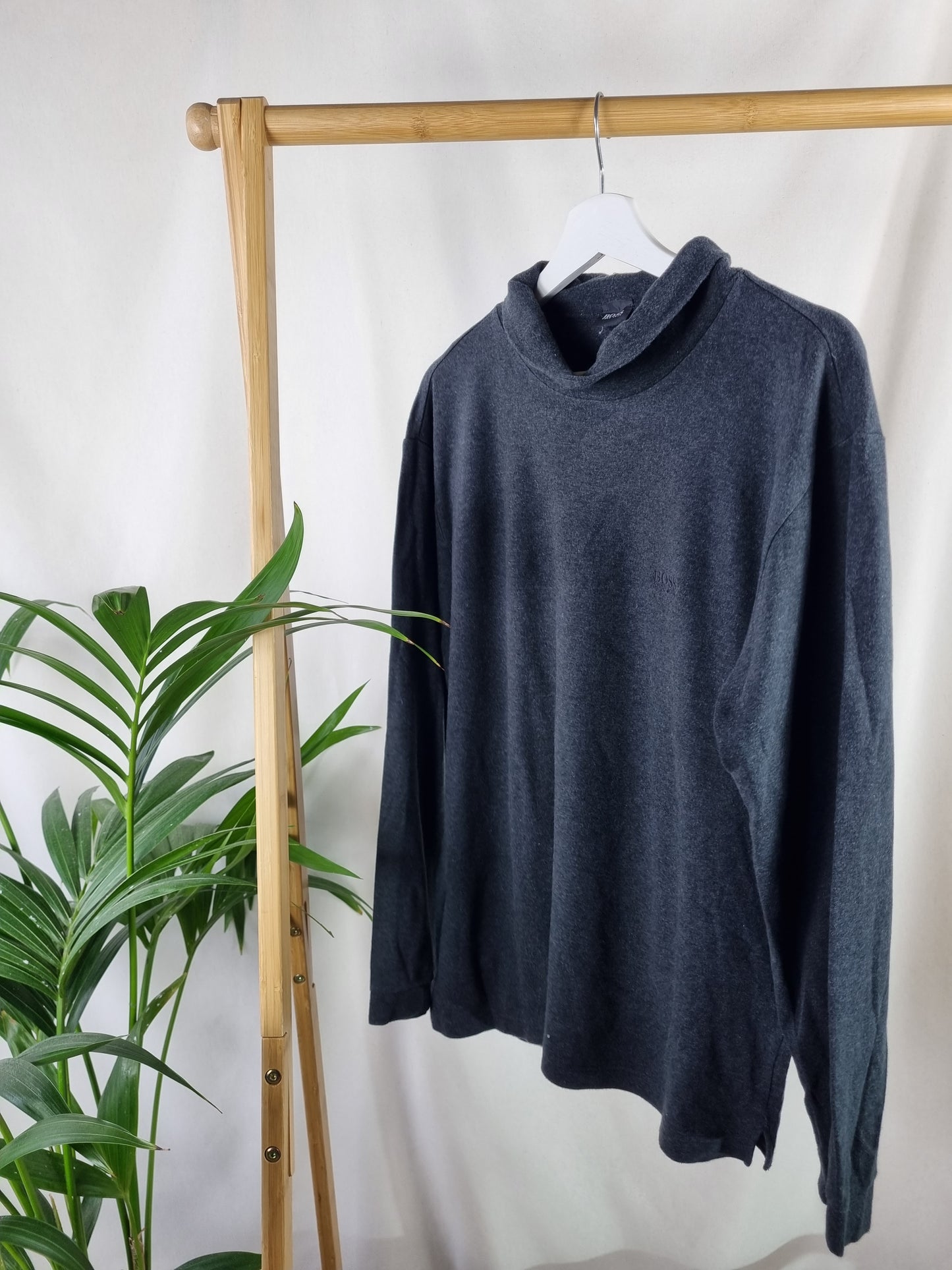 Hugo Boss opstaande kraag dunne sweater maat M