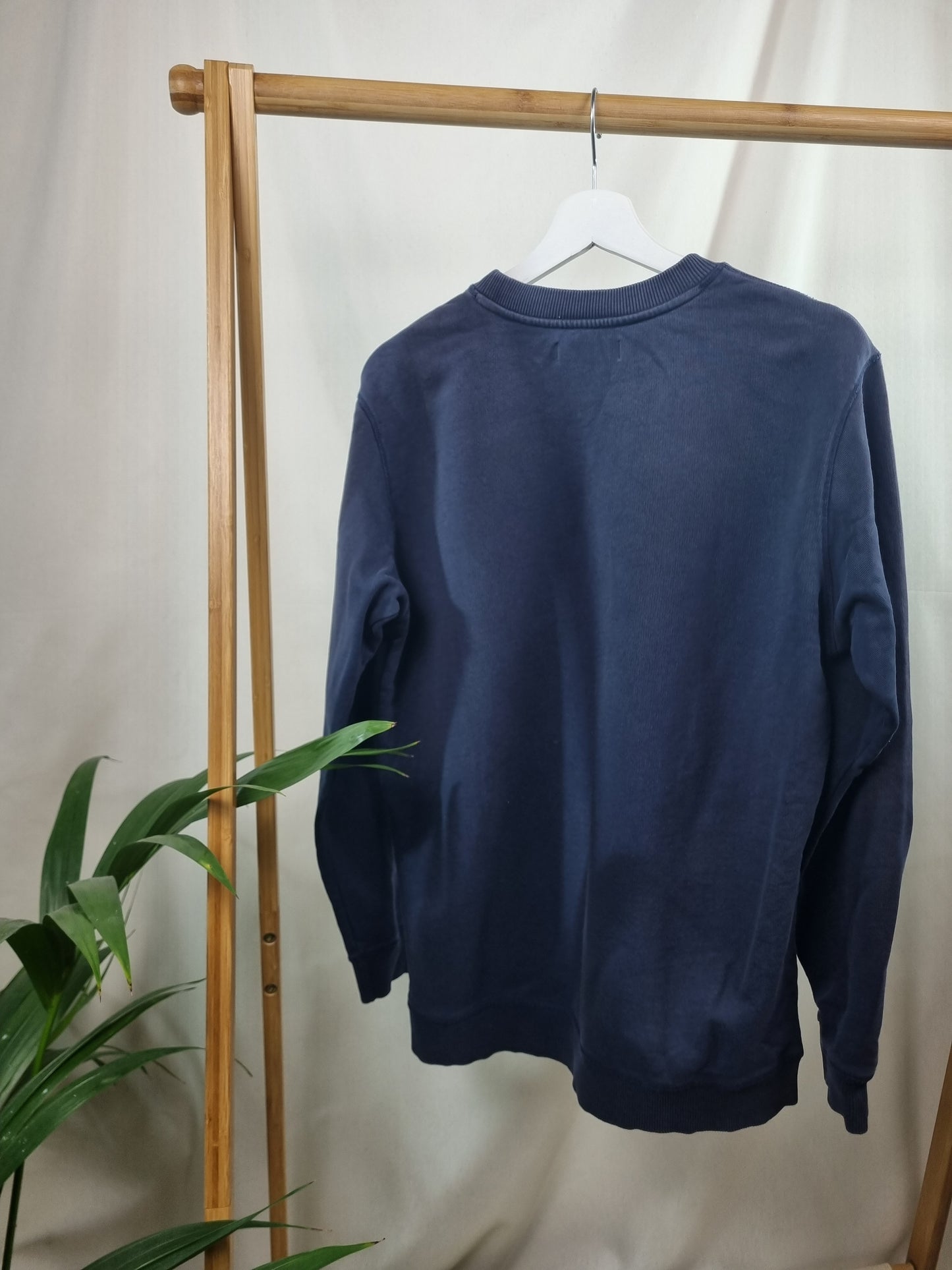 Calvin Klein front logo sweater maat L