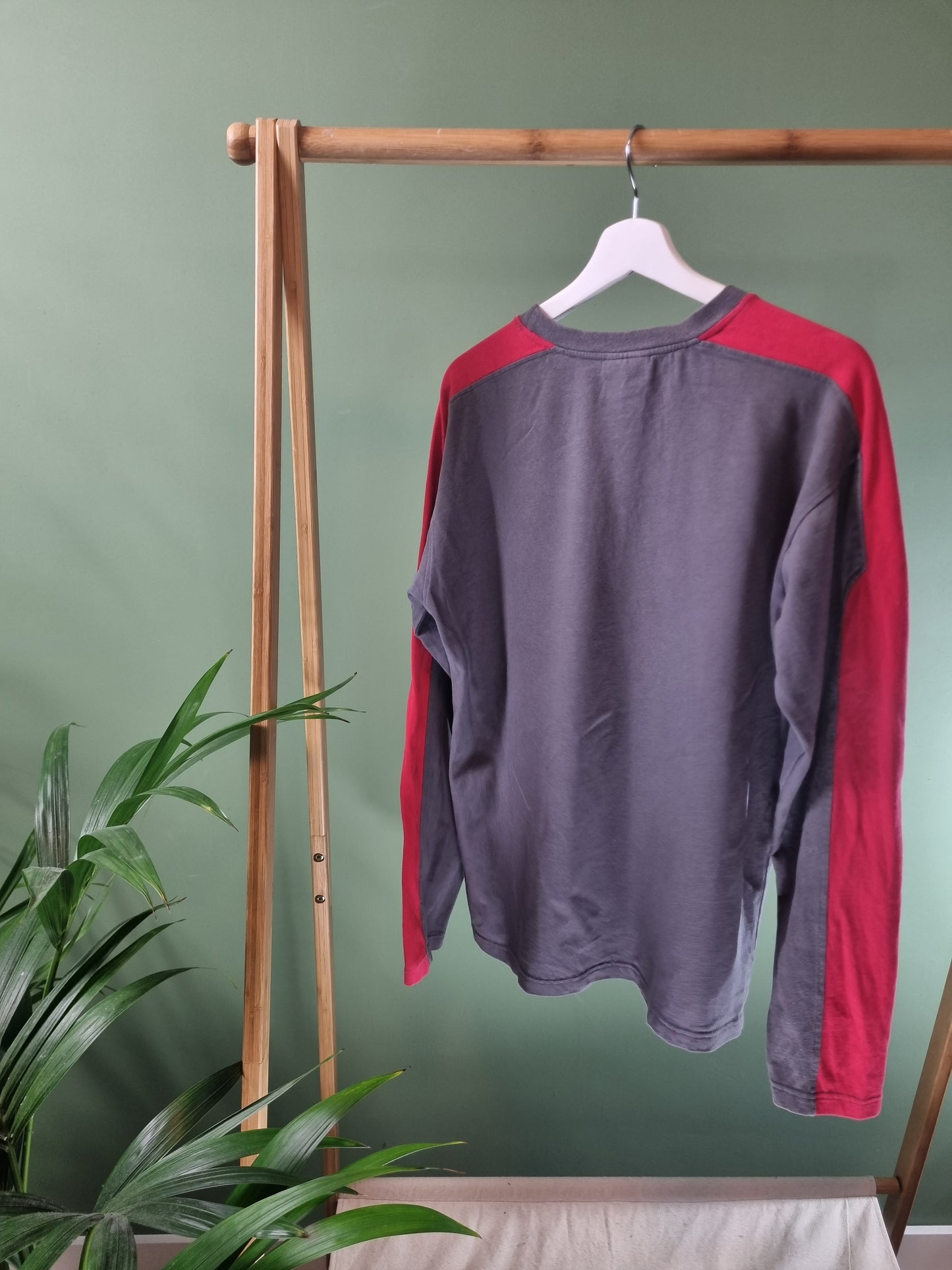 Reebok lightweight center logo sweater maat XL