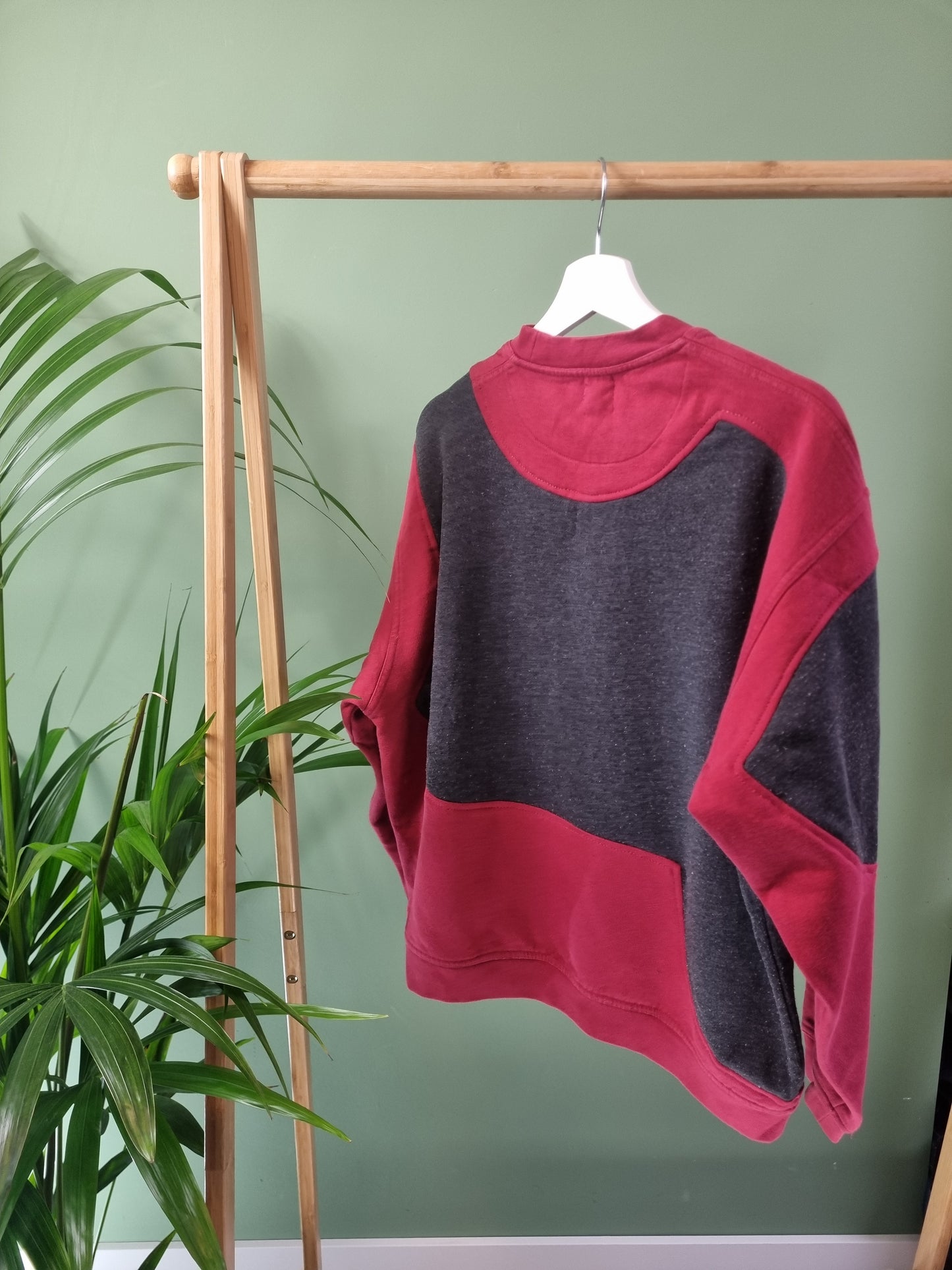 GAP reworked sweater maat M
