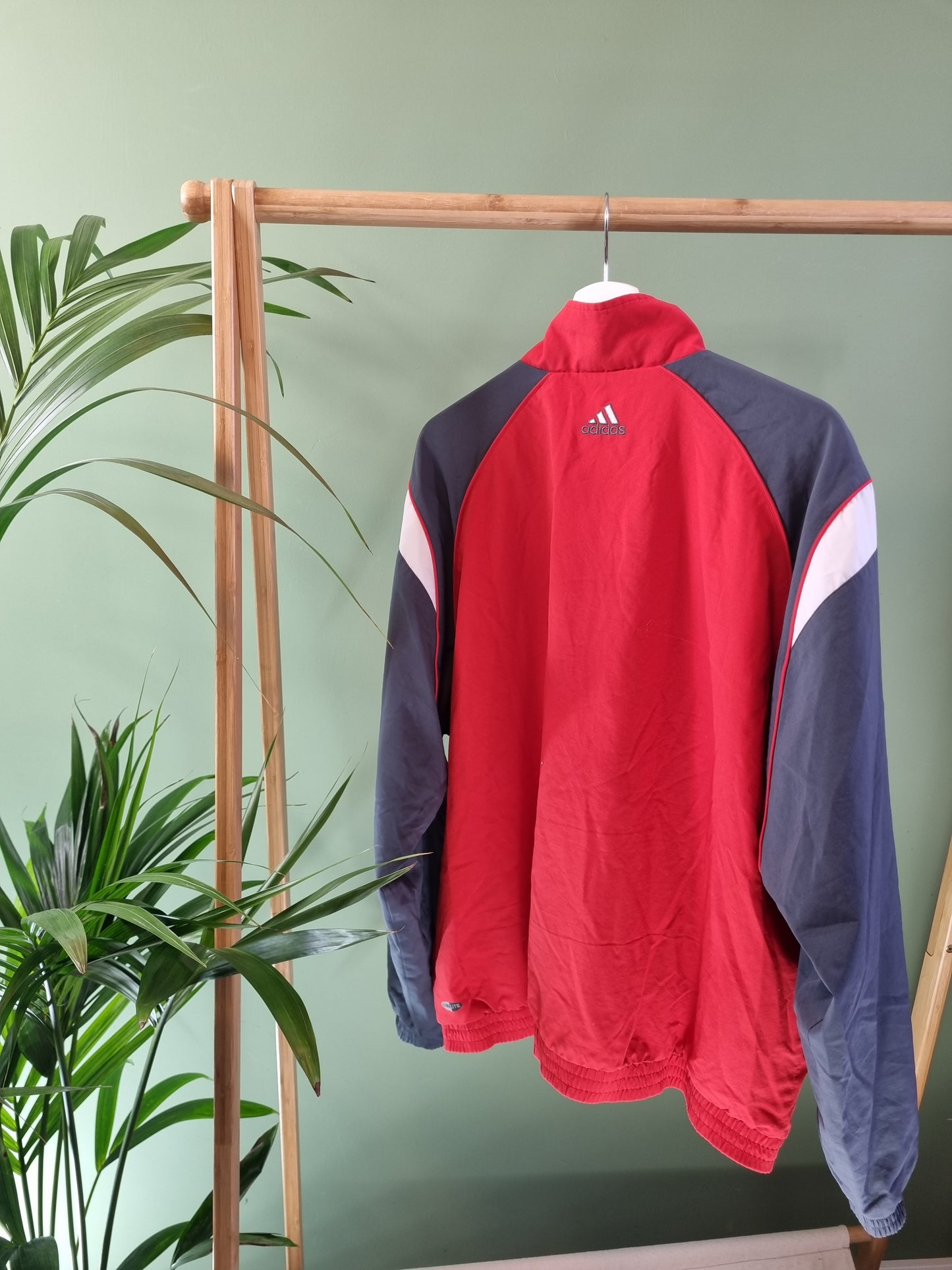 Adidas 3-stripes tussenjas maat L