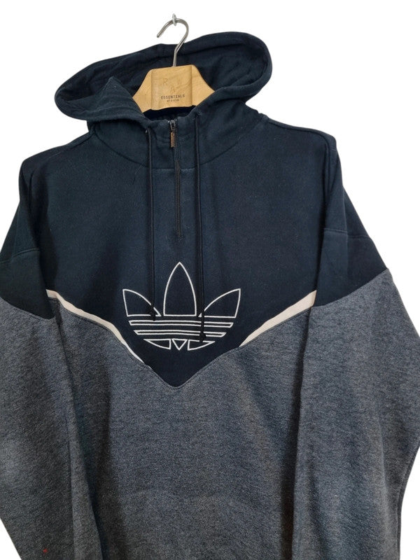 Vintage adidas embroidered logo hoodie maat M