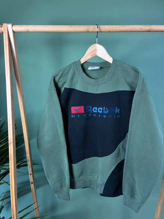 Vintage Reebok rework sweater maat S