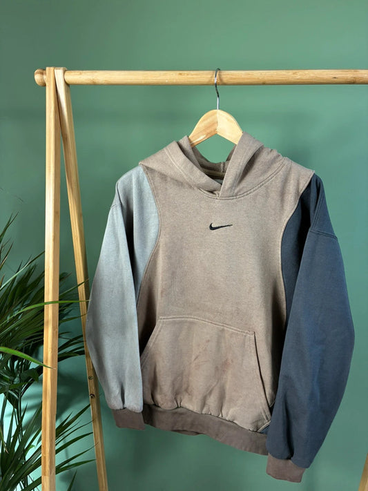 Vintage Nike center swoosh rework hoodie maat L