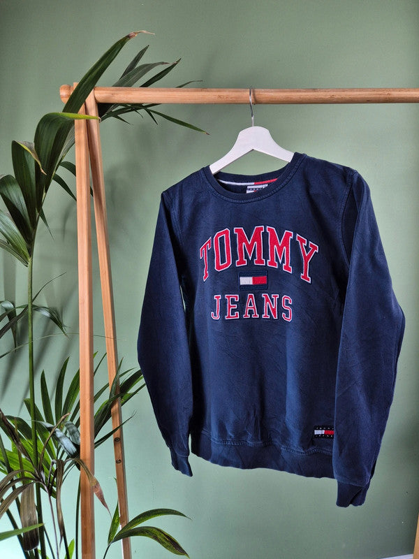 Vintage Tommy Hilfiger sweater maat M