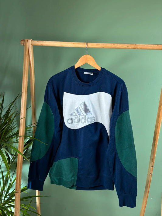Vintage Adidas front logo rework sweater maat L
