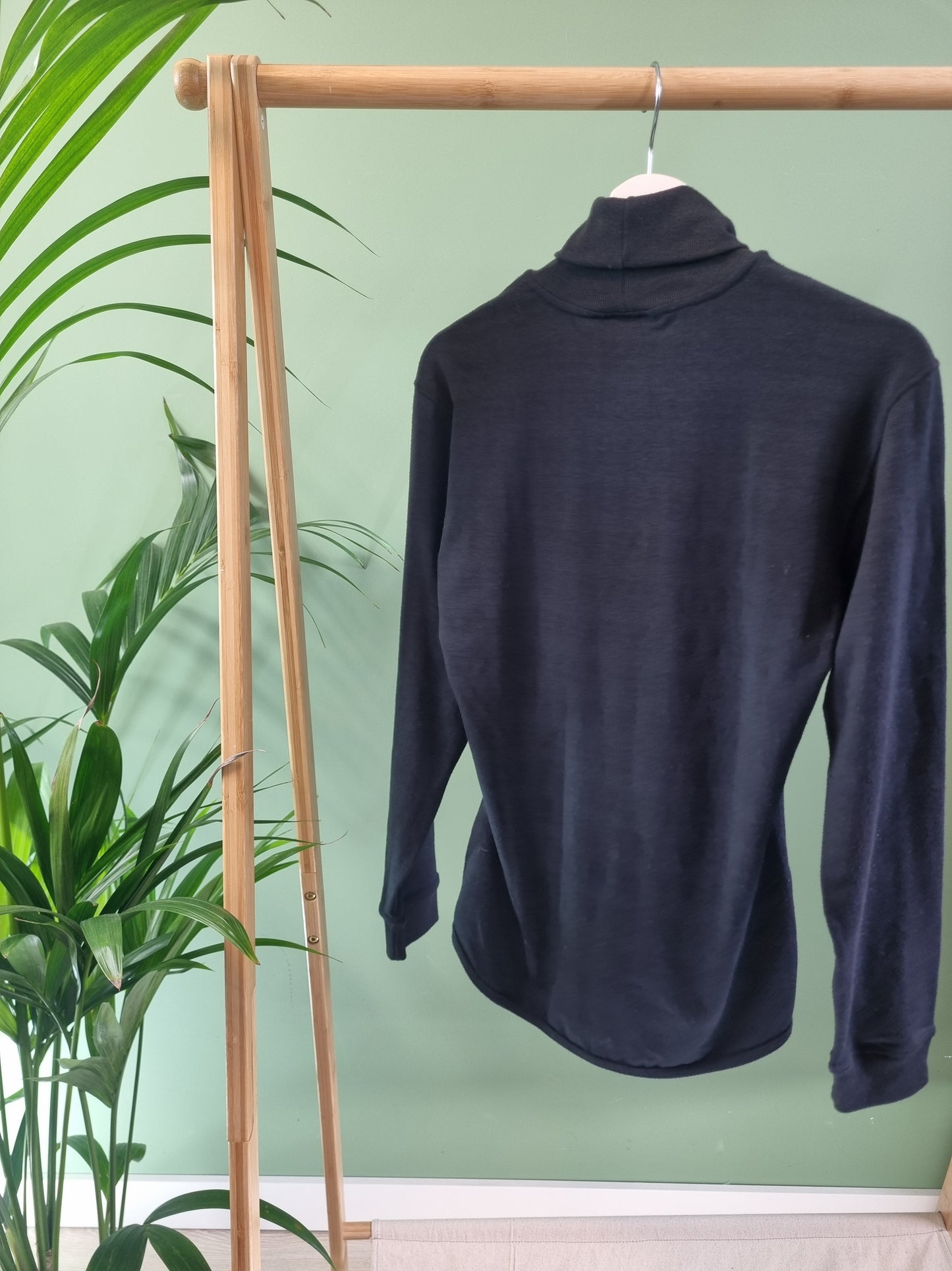 Adidas equipment light weight col sweater maat L