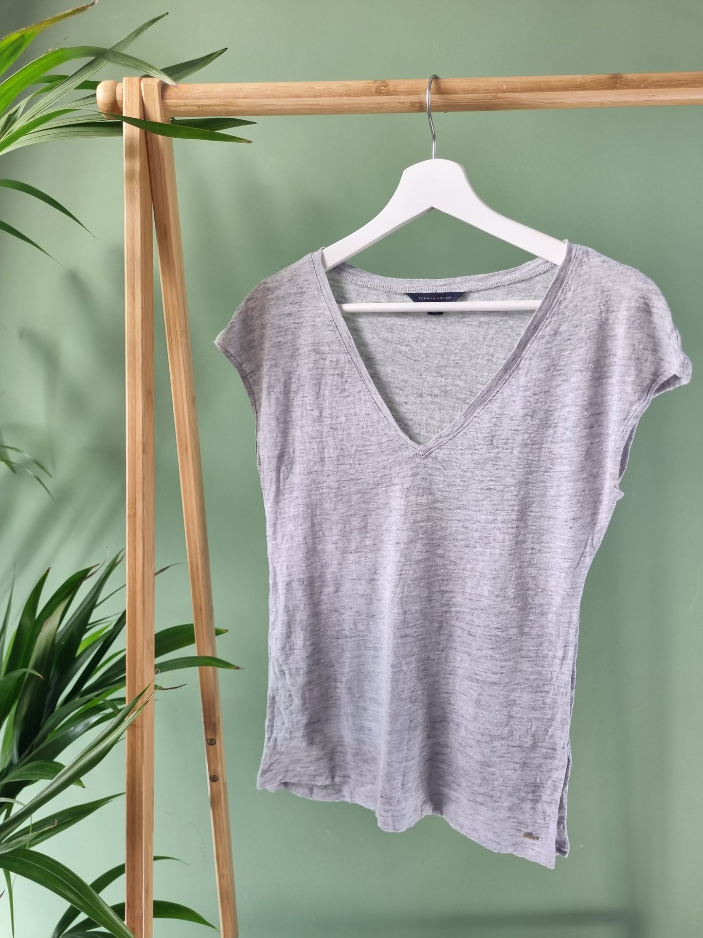 Tommy Hilfiger v-neck tee maat XS