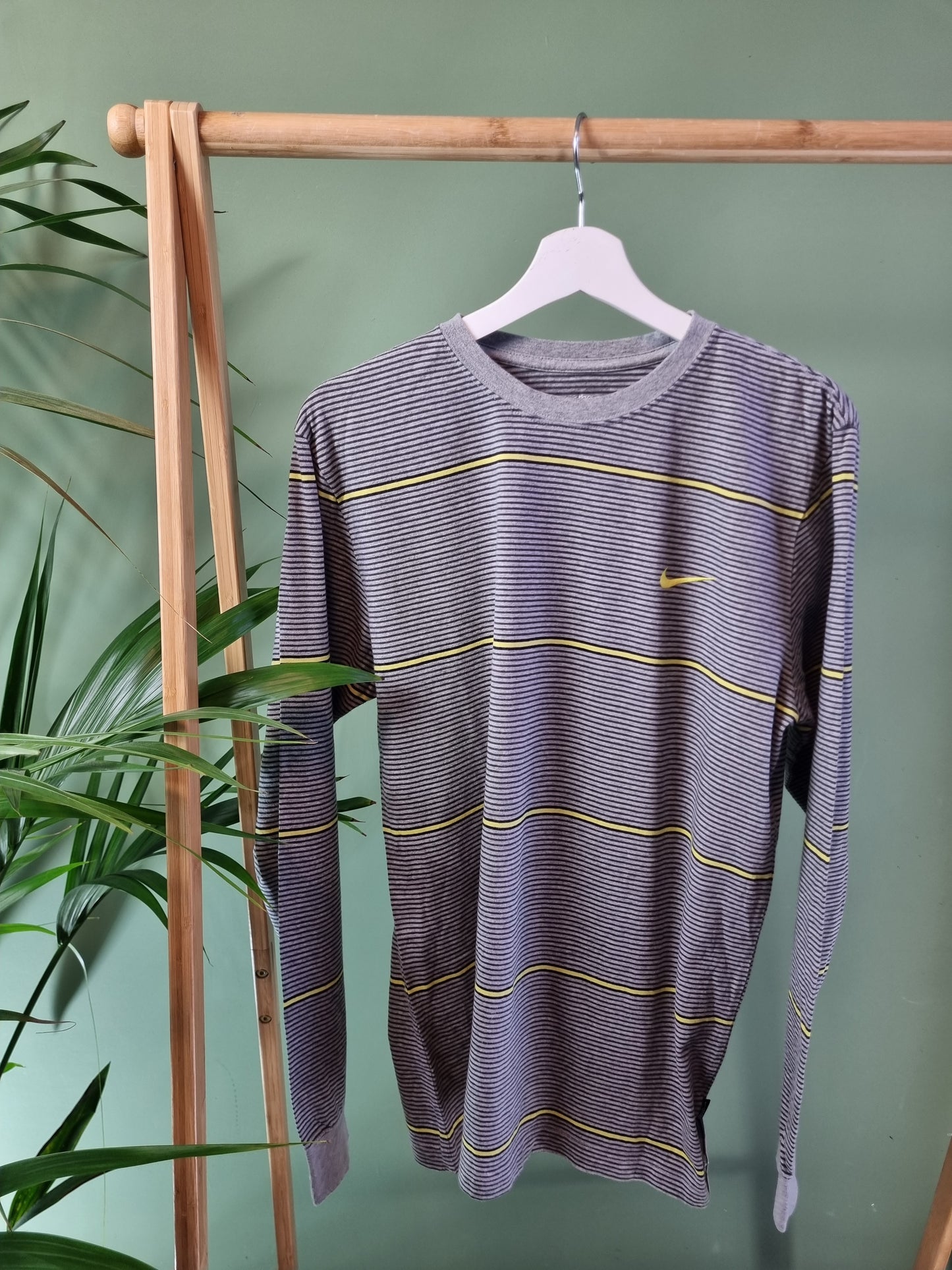 Nike Stripes Swoosh Sweater Heren | Grijs | Maat L