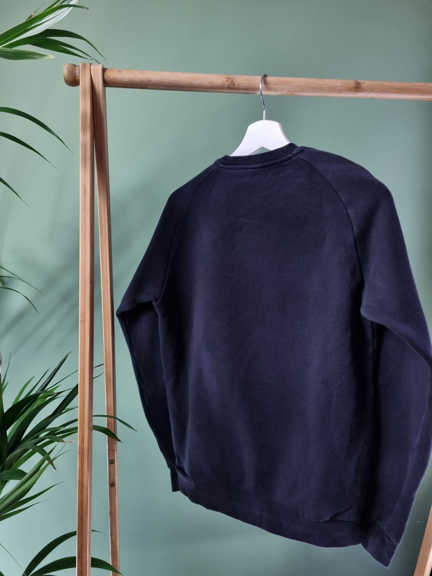 Adidas Chest Logo Sweater Heren | Zwart | Maat S