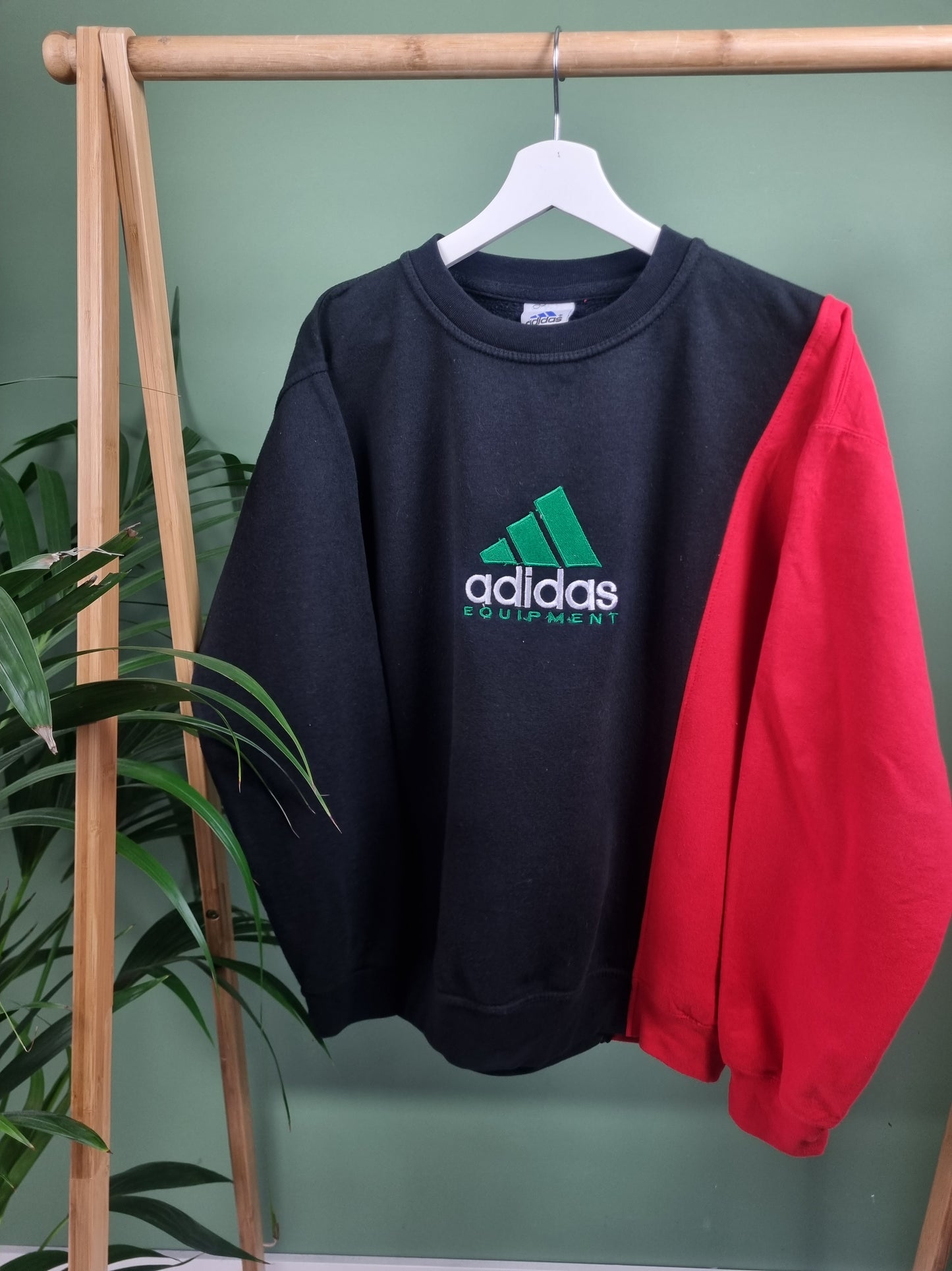 Adidas 90s rework equipement sweater maat M