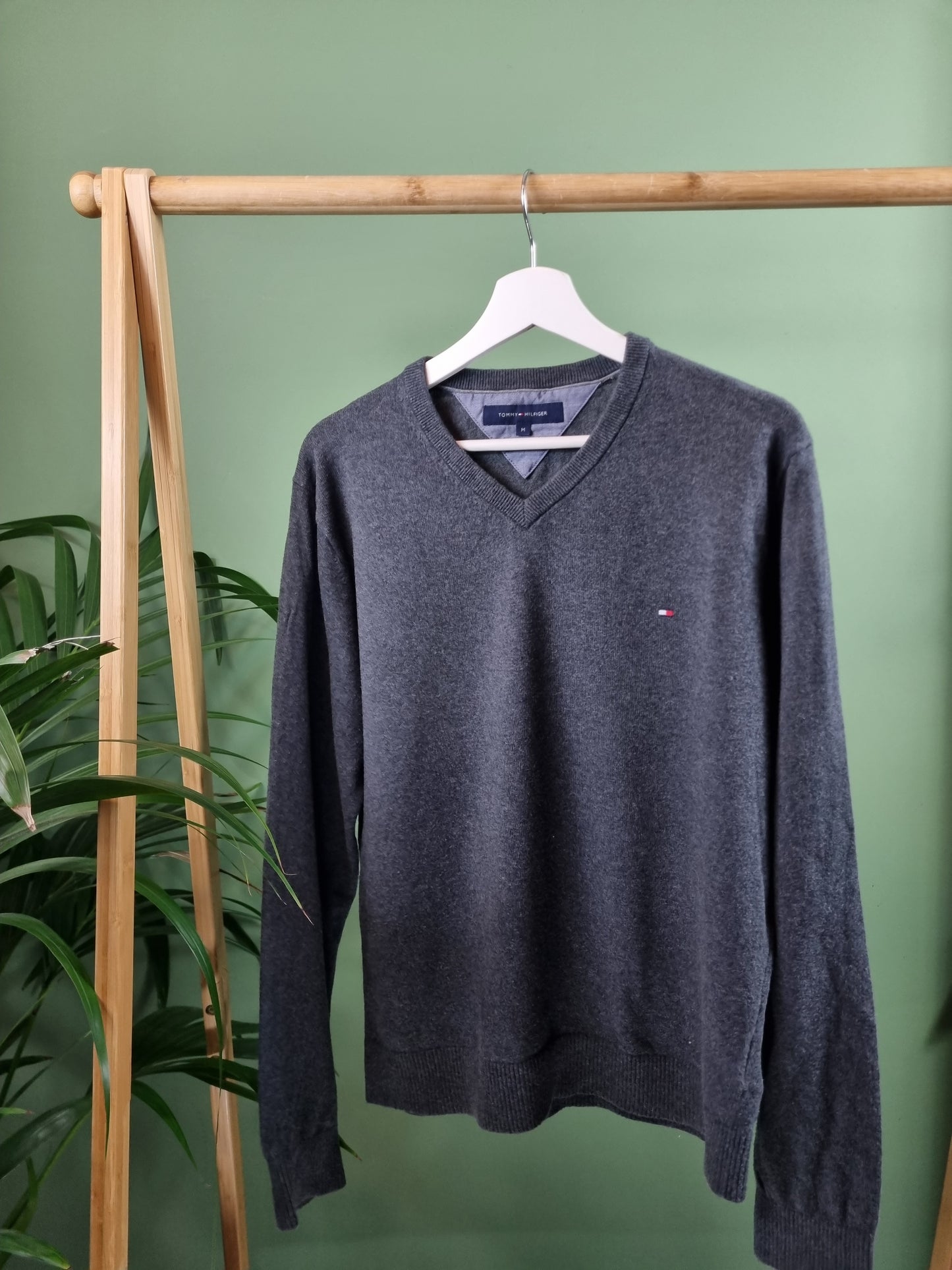 Tommy hilfiger v-hals trui maat M