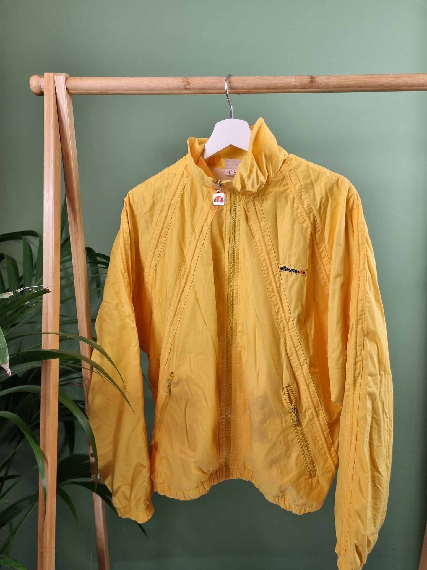 Ellesse 90s tussenjas maat M