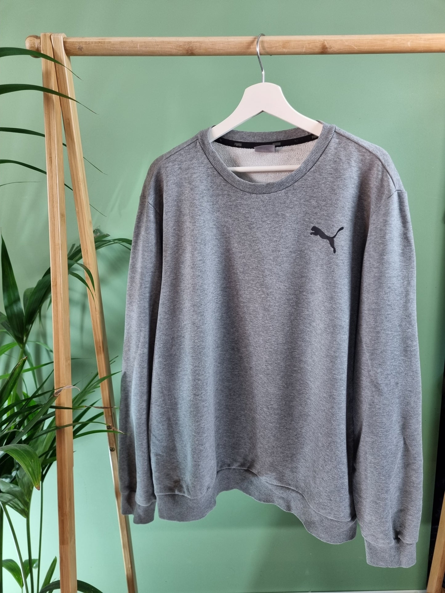 Puma chest logo sweater maat L