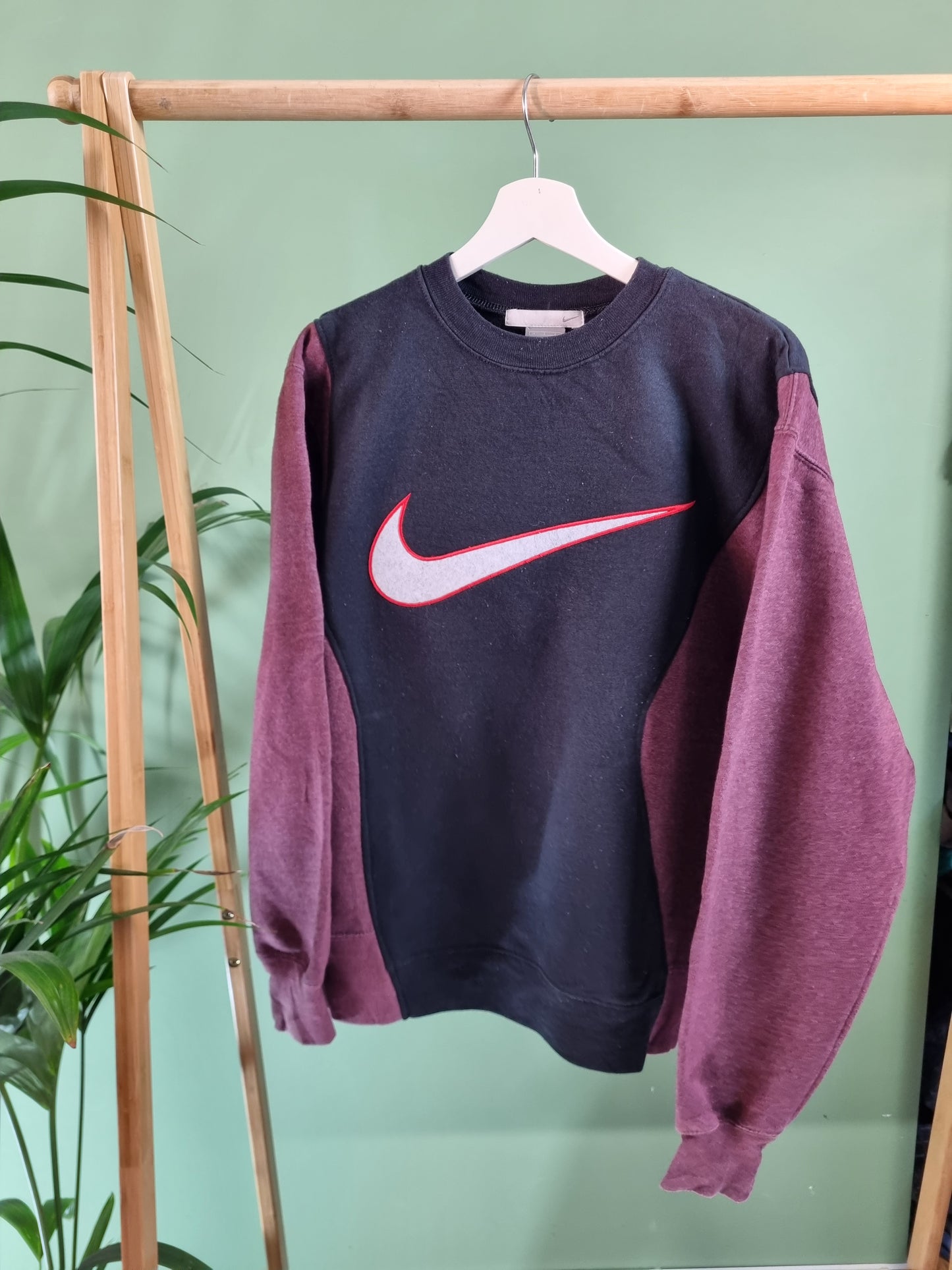 Nike Big Swoosh reworked sweater maat S/M
