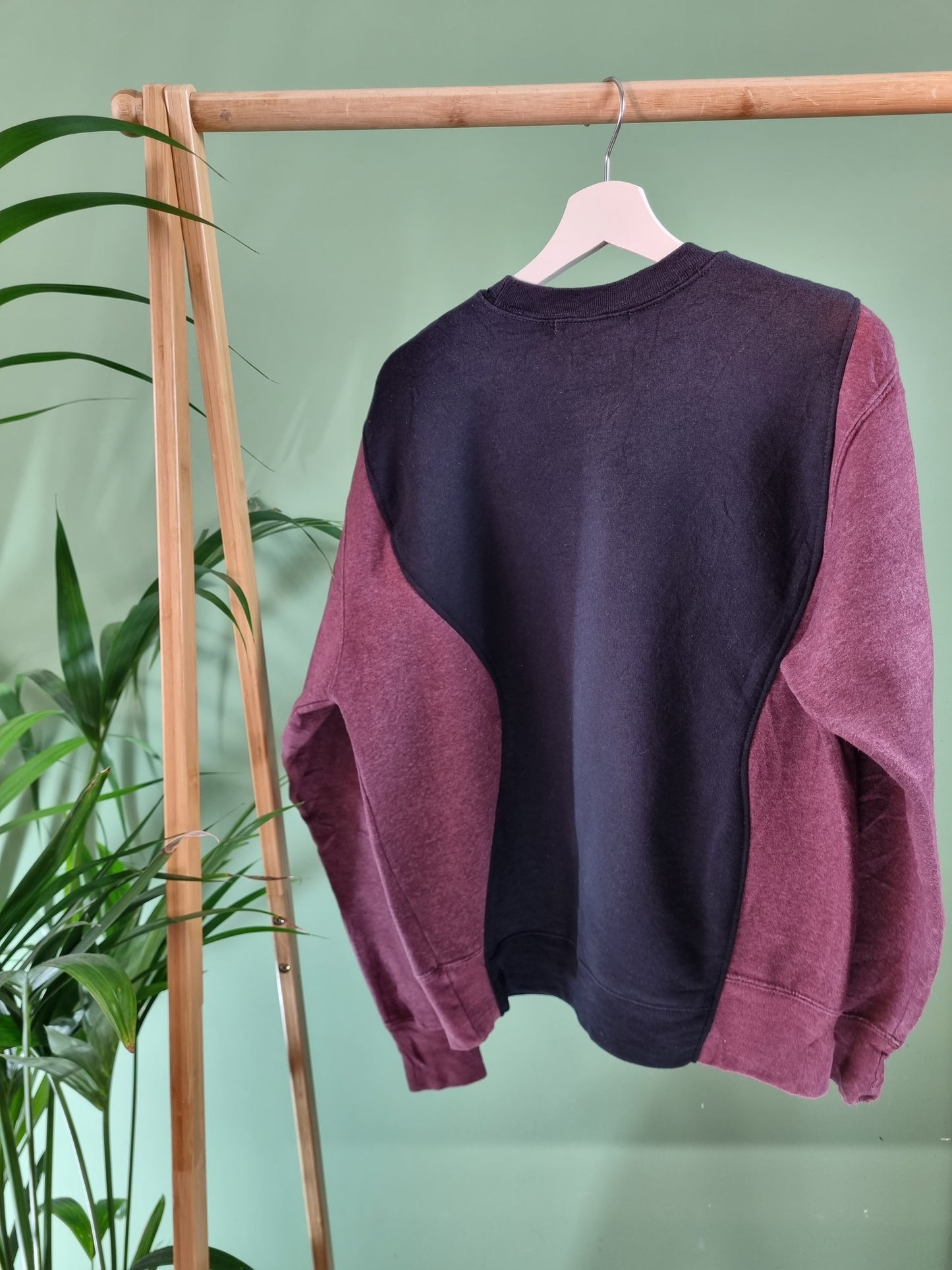 Nike Big Swoosh reworked sweater maat S/M
