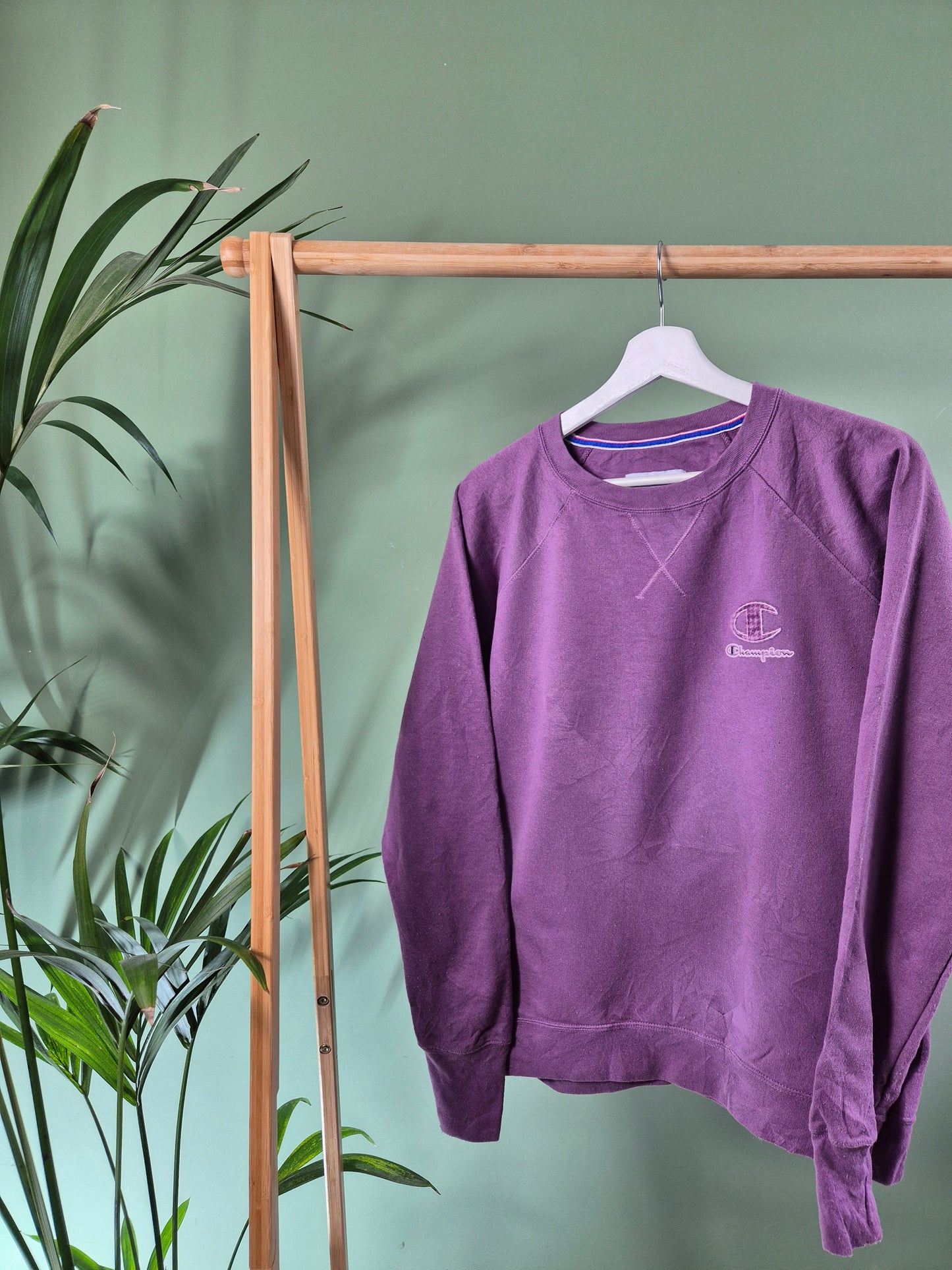 Champion chest logo sweater maat L