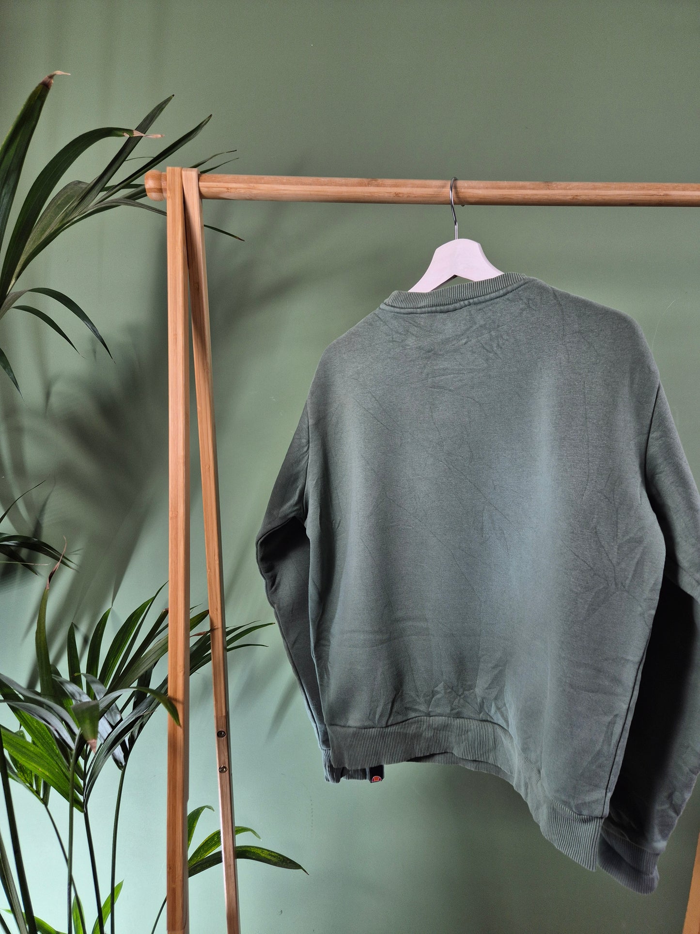 Ellesse sweater maat M